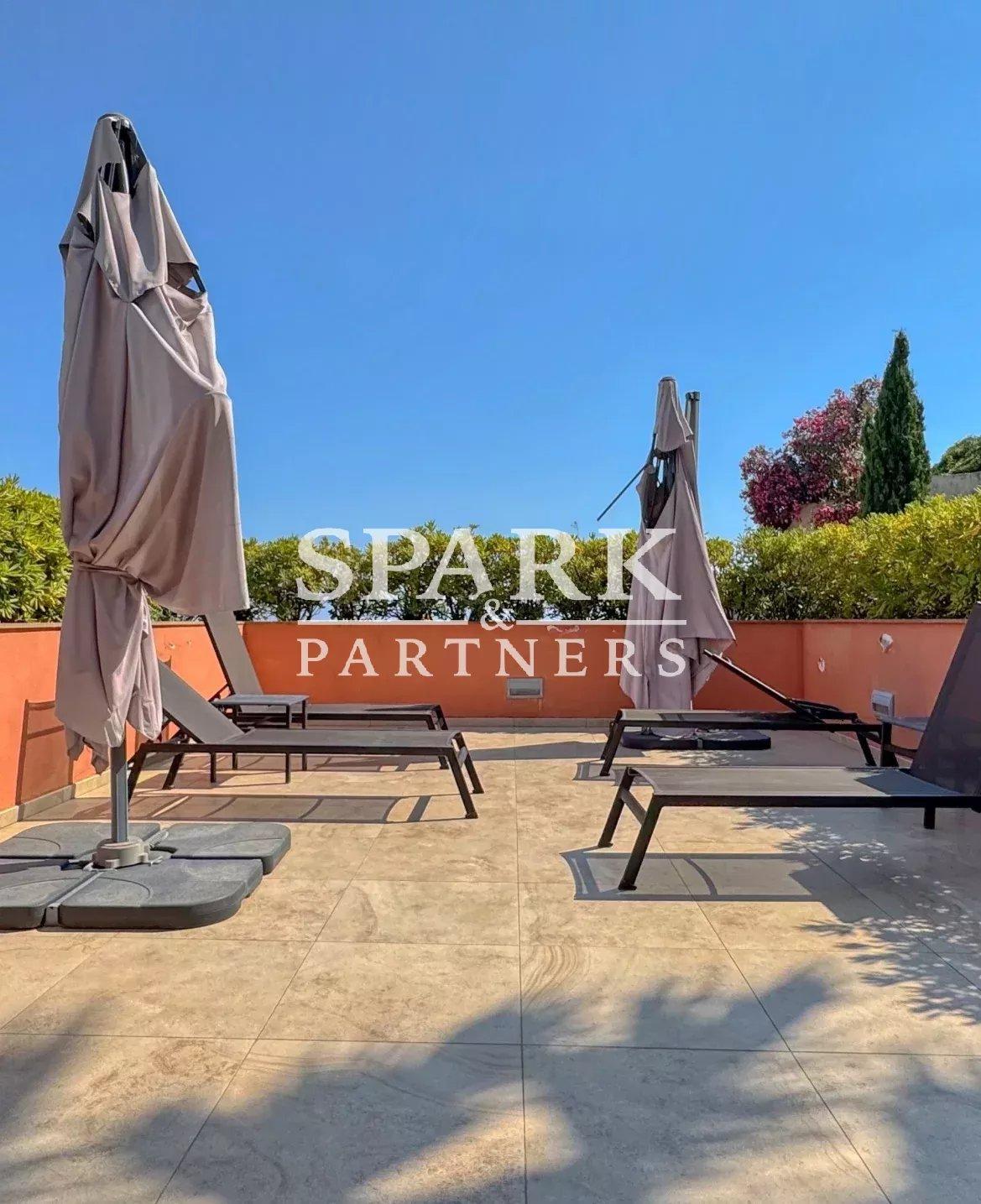 Superbe duplex 3 pièces vue mer