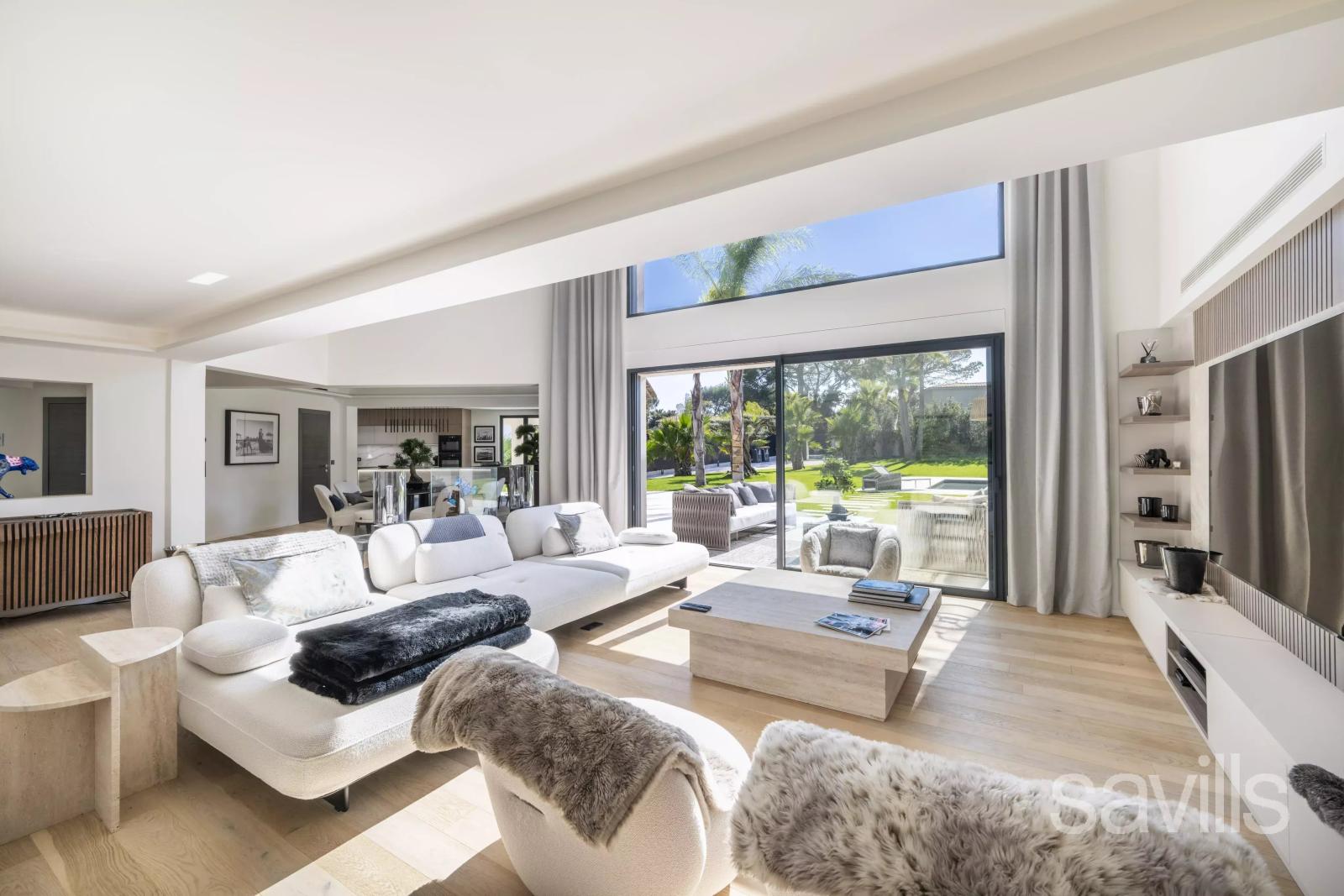 Élégante villa contemporaine au cœur des Parcs de Mougins