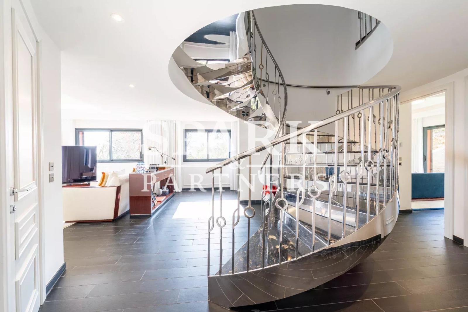 Eze - splendide duplex de 5 pièces