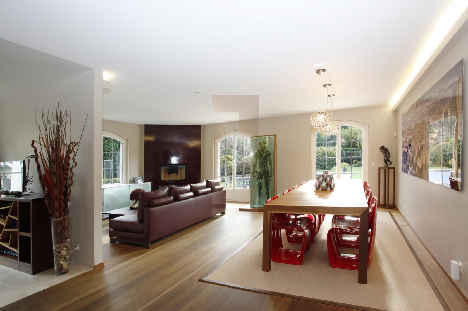 Belle maison familiale avec piscine & dépendance