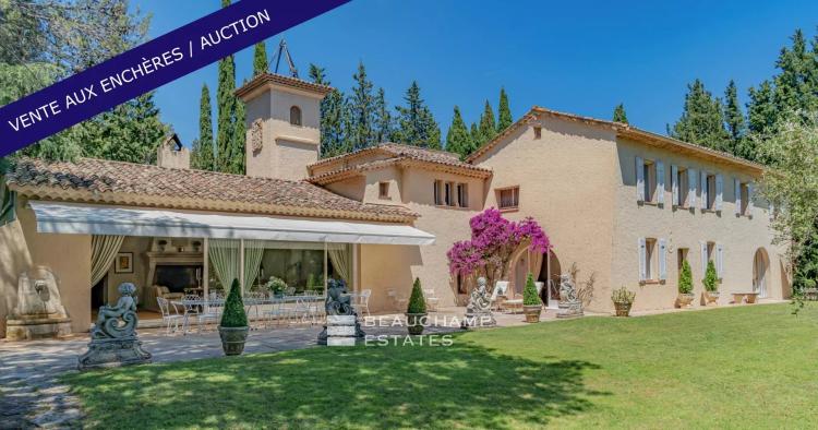 Vente aux enchères : Bastide en pierre 10 chambres  - Auribeau-sur-Siagne