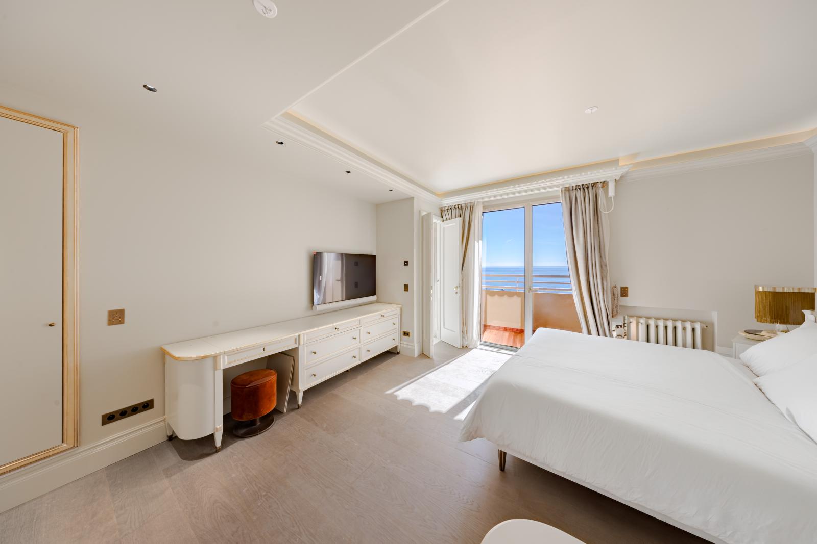 3 PIÈCES RÉNOVÉ AVEC VUE MER