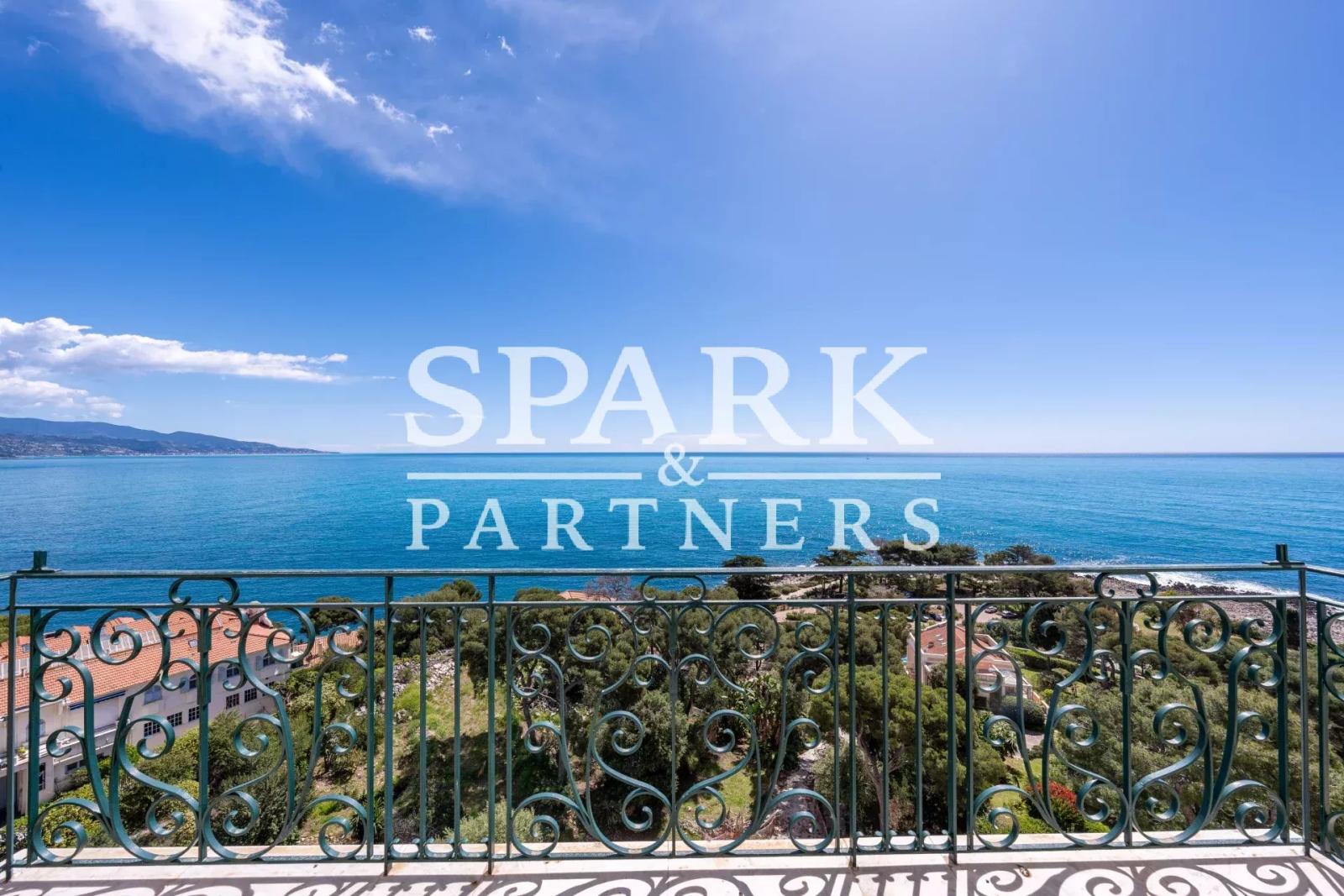 Sublime appartement 4 pièces vue imprenable sur la mer