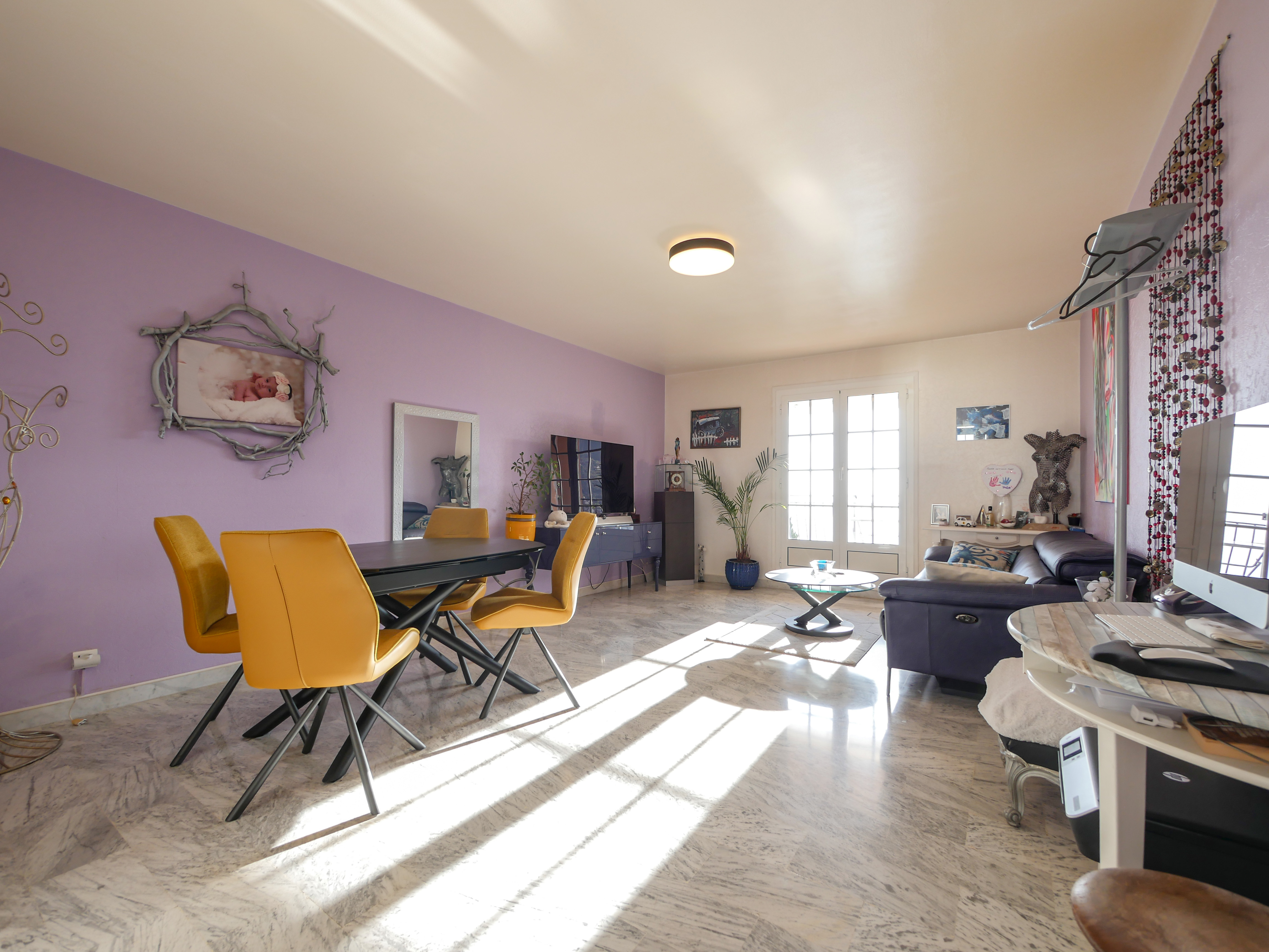 41vcg_salon-1734970319.jpg