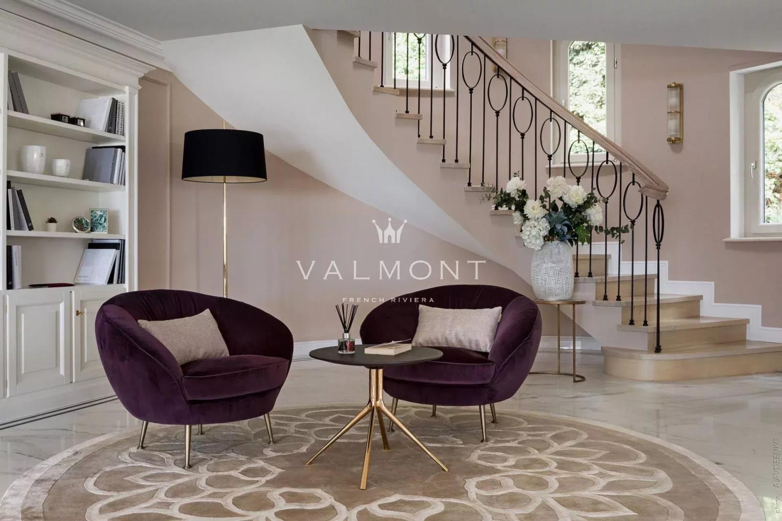 SOMPTUEUSE MAISON DE 5 CHAMBRES PROCHE DE MONACO