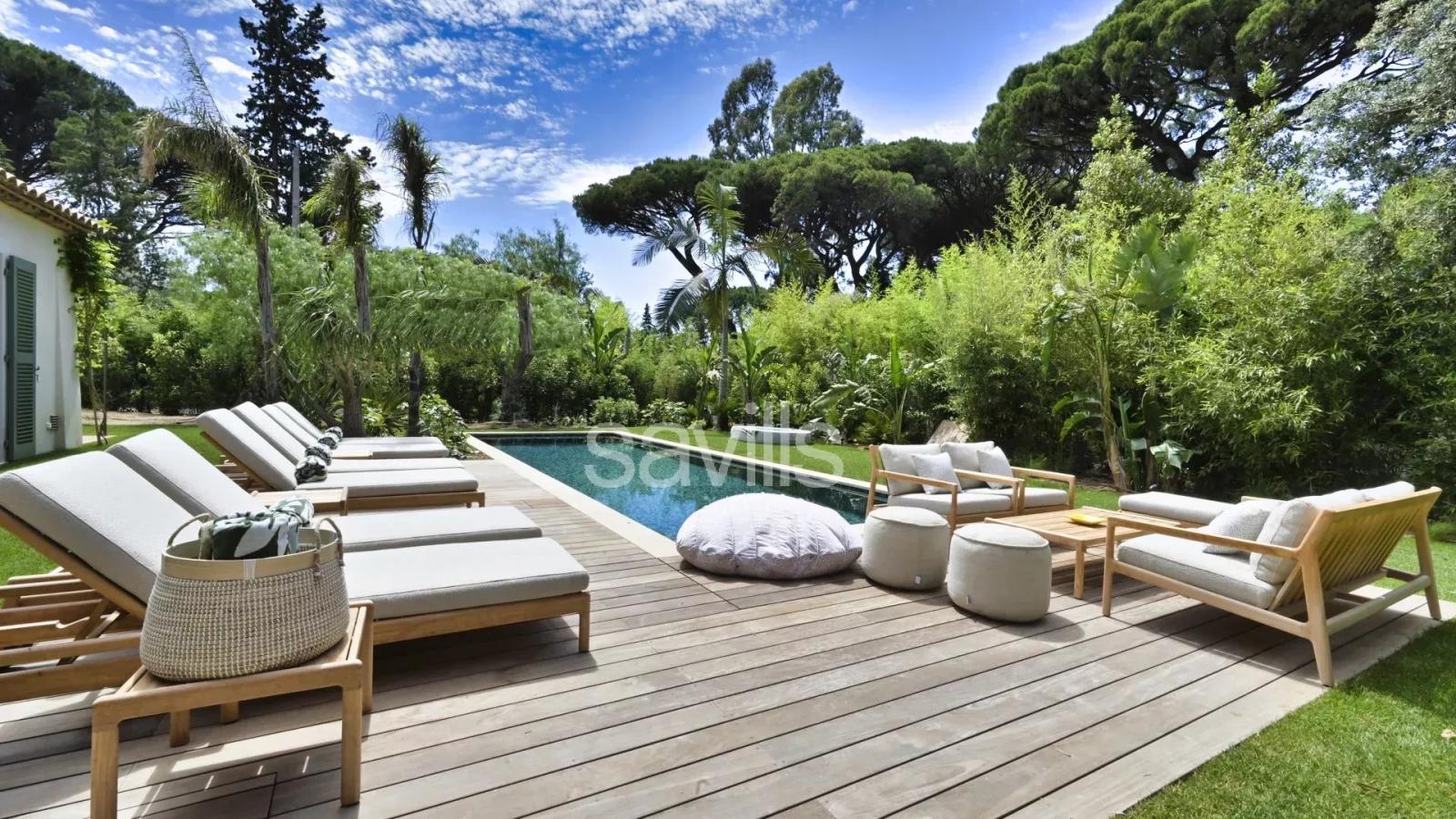 Villa à 200m de la plage et 15 min à pied de Saint-Tropez