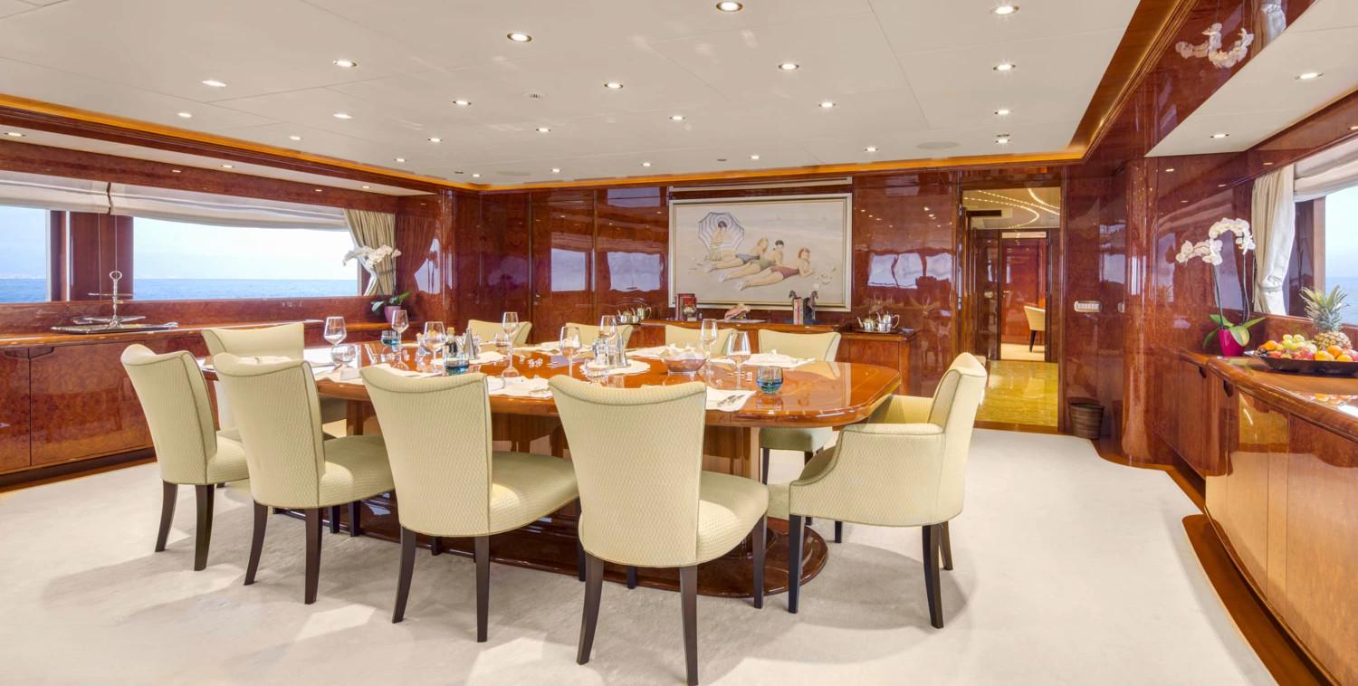 43ff6_94ce5_yd7k1_baron_trenck_barcelona_yachting_-_12.jpg