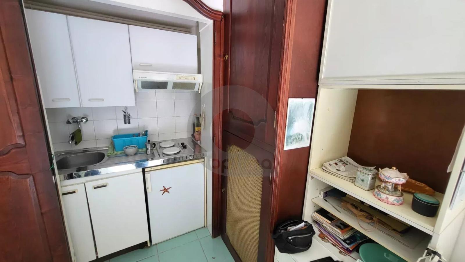 A VENDRE - MENTON CENTRE - STUDIO 20M2 AVEC JARDINET