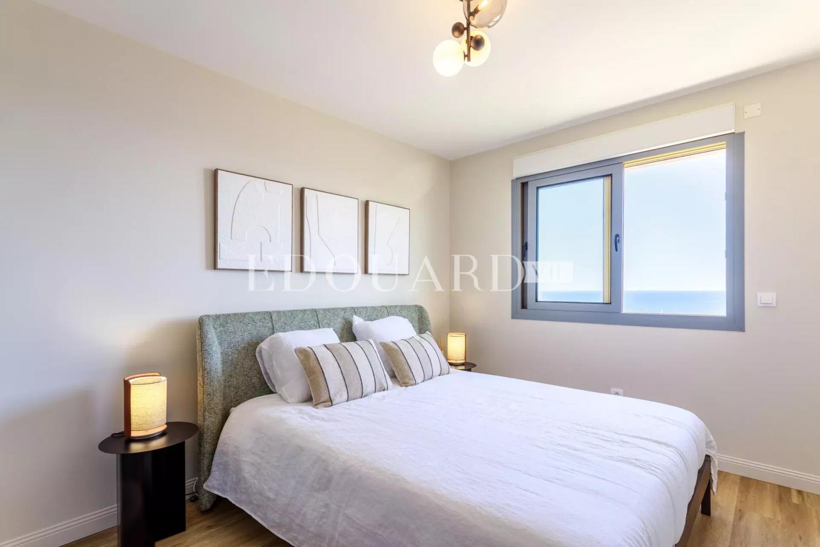 Penthouse clefs en main avec magnifique vue mer panoramique et spectaculaire toit terrasse