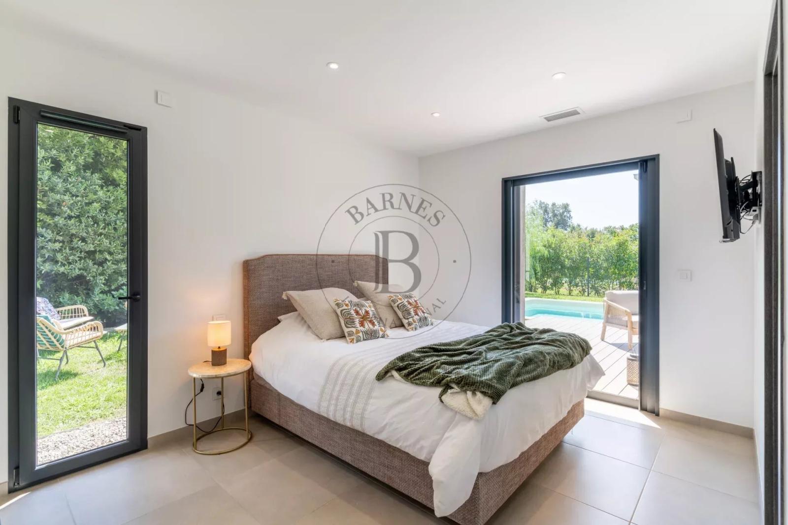 MOUGINS - VILLA CONTEMPORAINE – 4 CHAMBRES