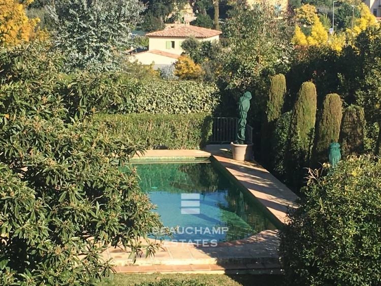 Villa 5 chambres néo-provençale avec vue mer - Mougins