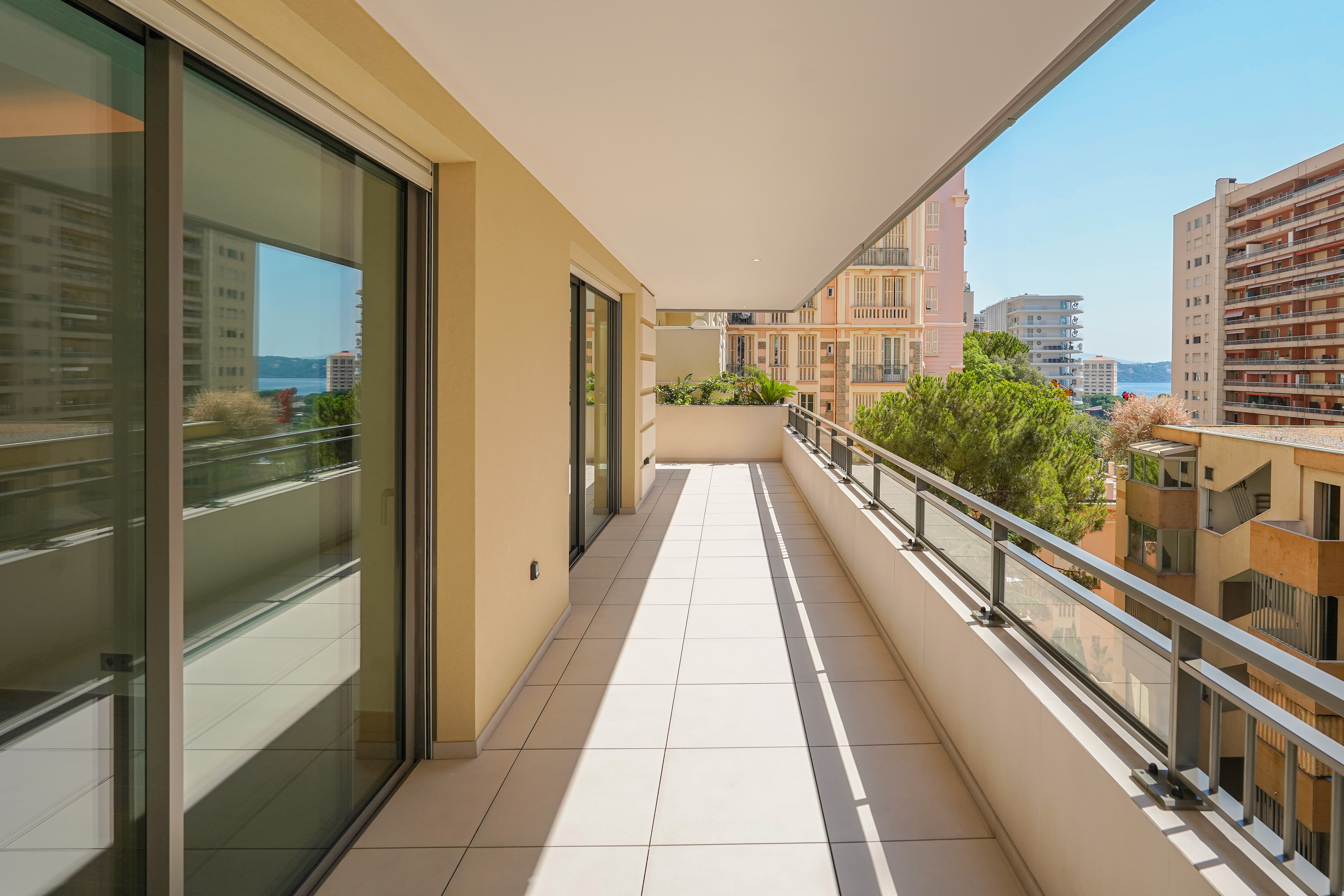 46f28_terrasse-villa-ariane-barnes-valeri-agency-monaco-1783691321.jpg
