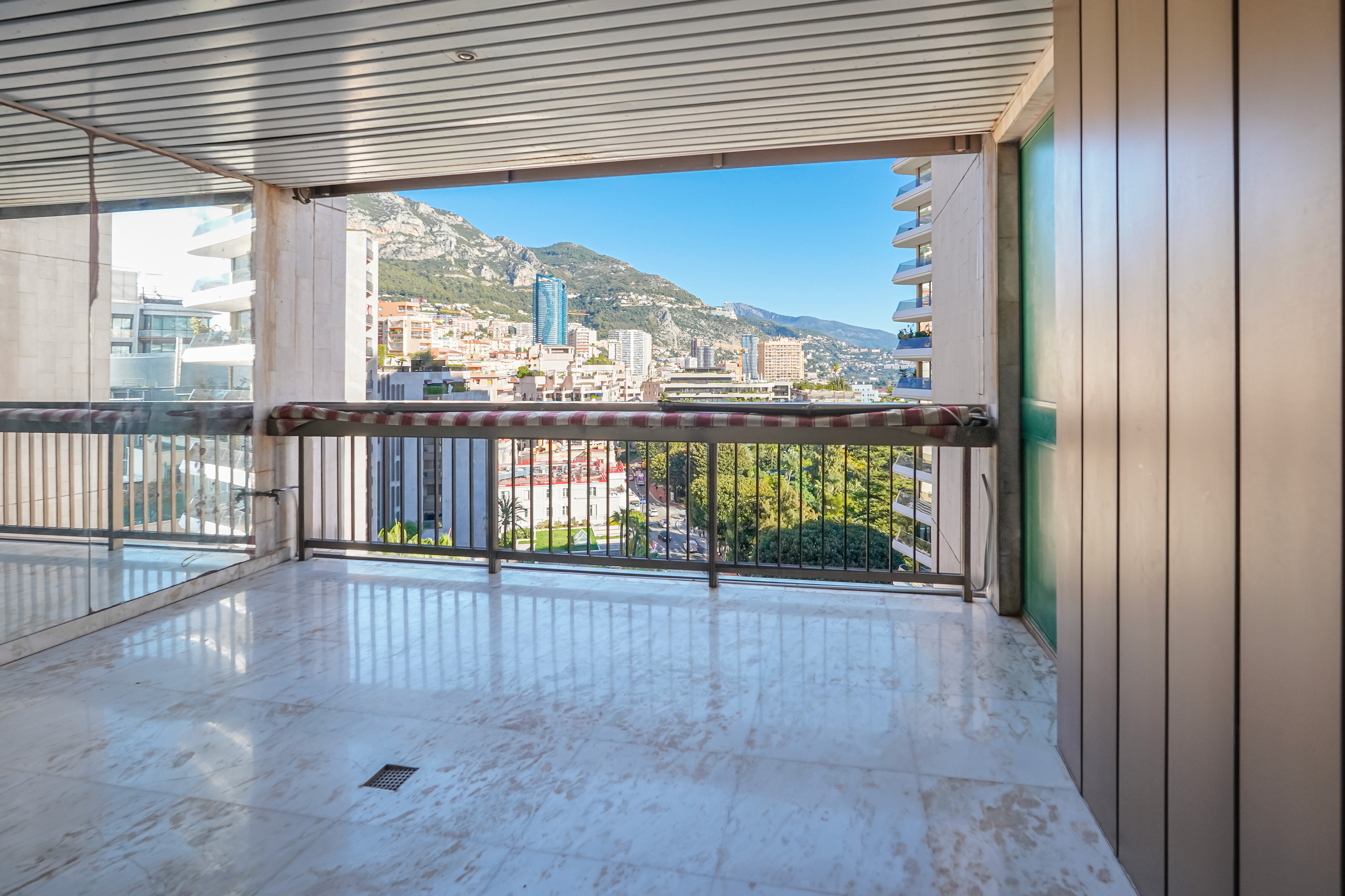 474ee_loggia-park-palace-barnes-valeri-agency-monaco-1763484915.jpg