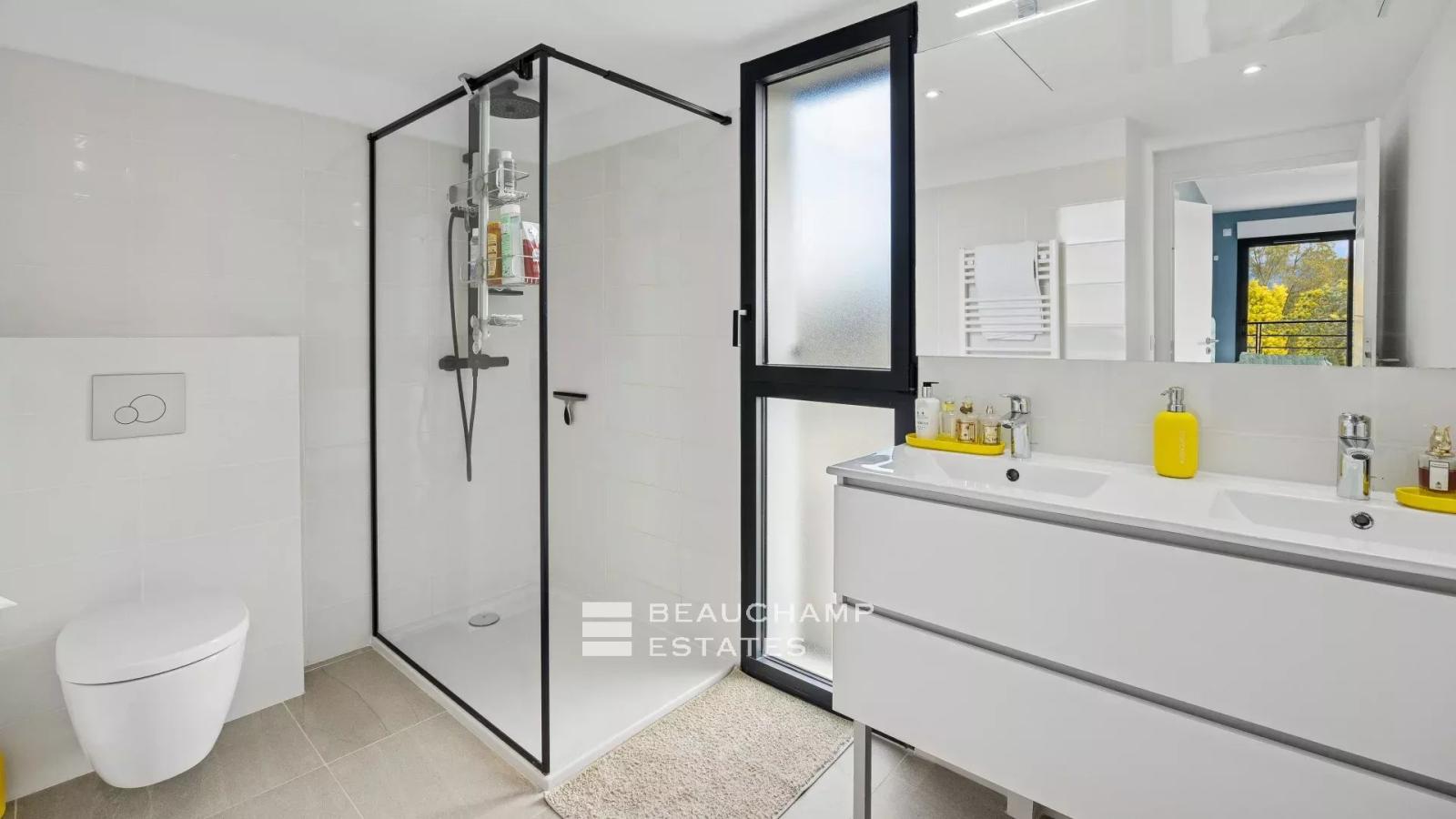 Villa contemporaine 4 chambres avec piscine - La Roquette-sur-Siagne