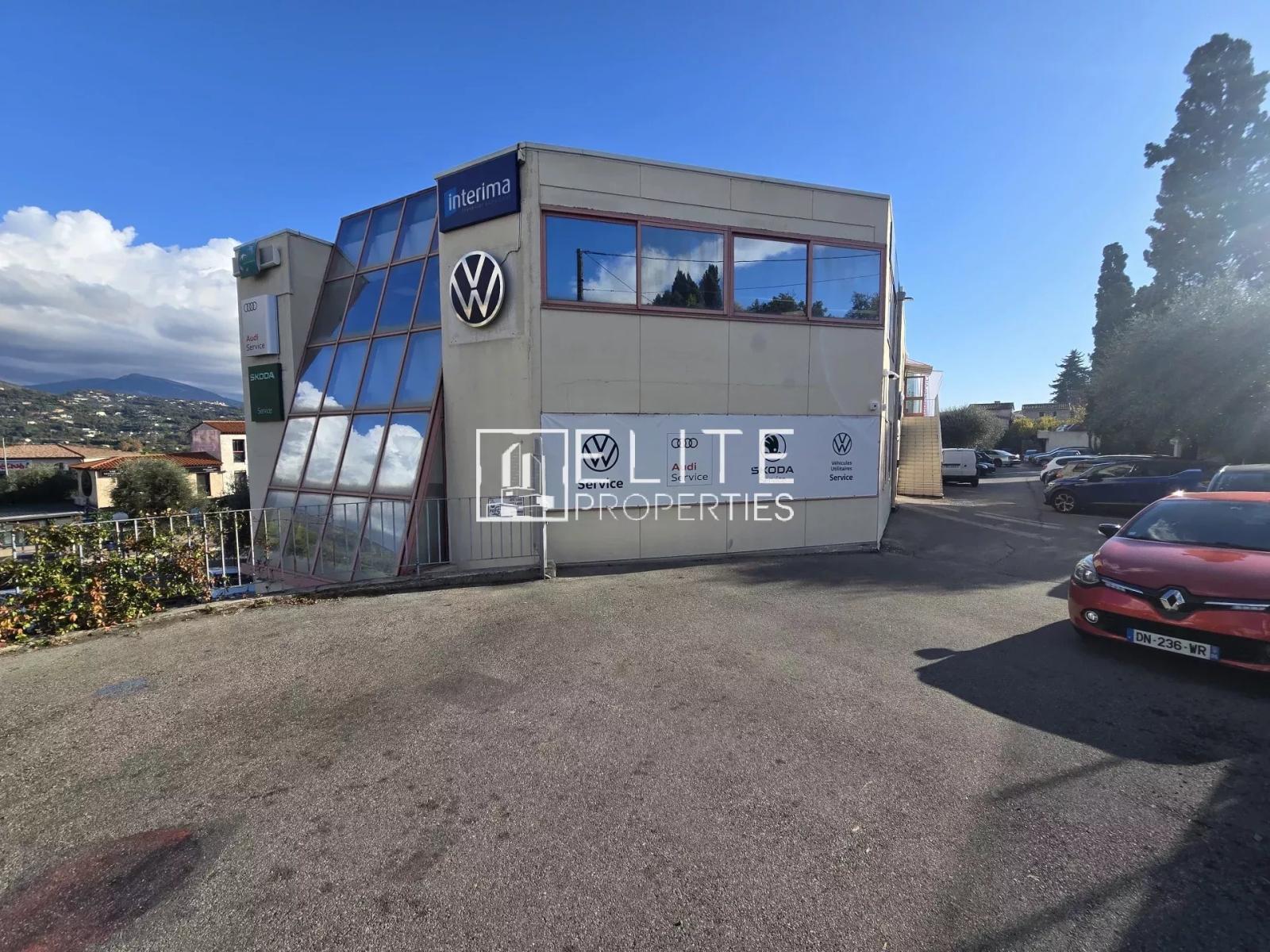 LOCAL COMMERCIAL  DE 125 m²  AU 1er ÉTAGE – GRASSE