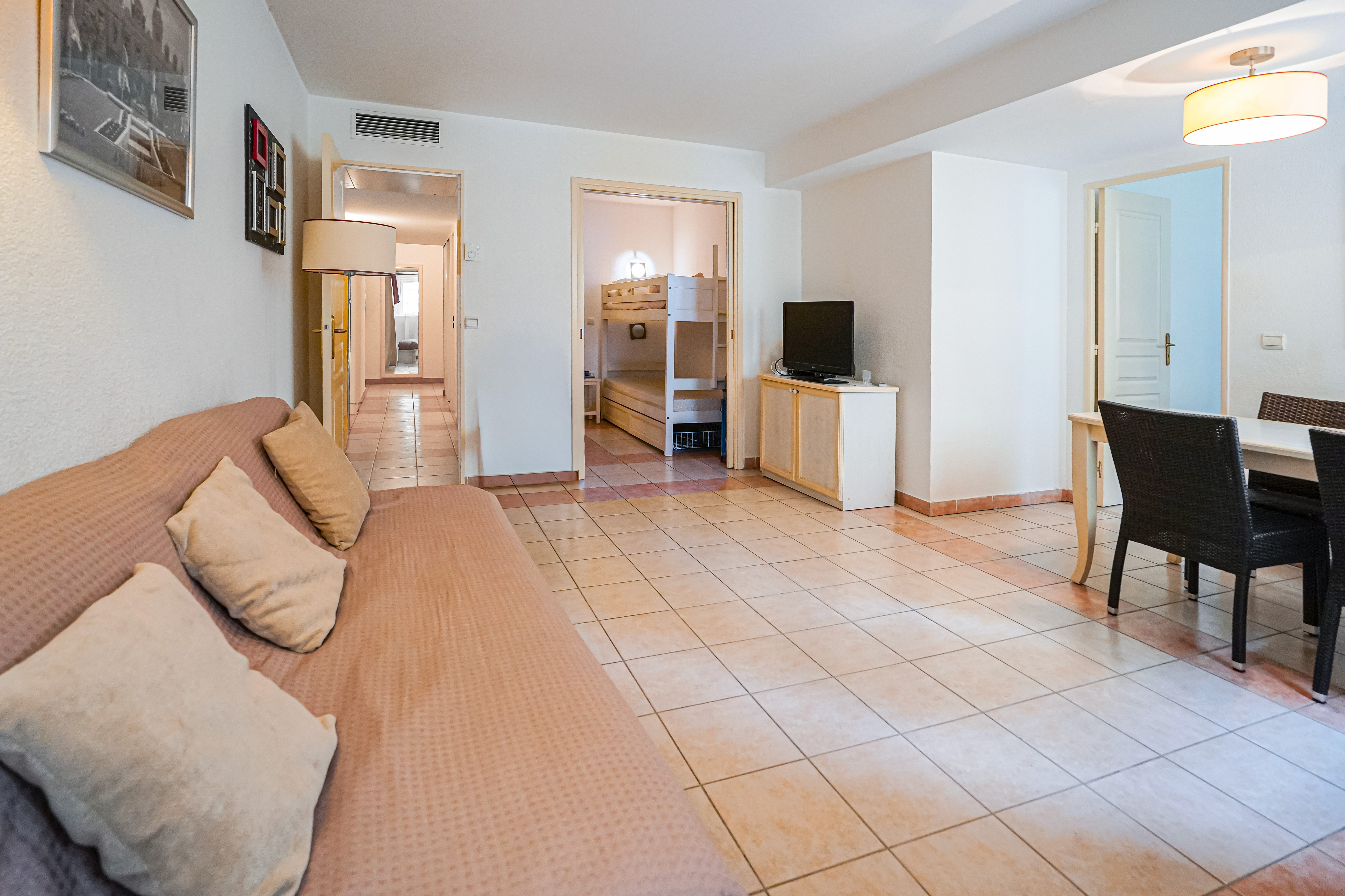 48Idi_sejour-3-beausoleil-valeri-agency-by-jm-barei-1785165937.jpg