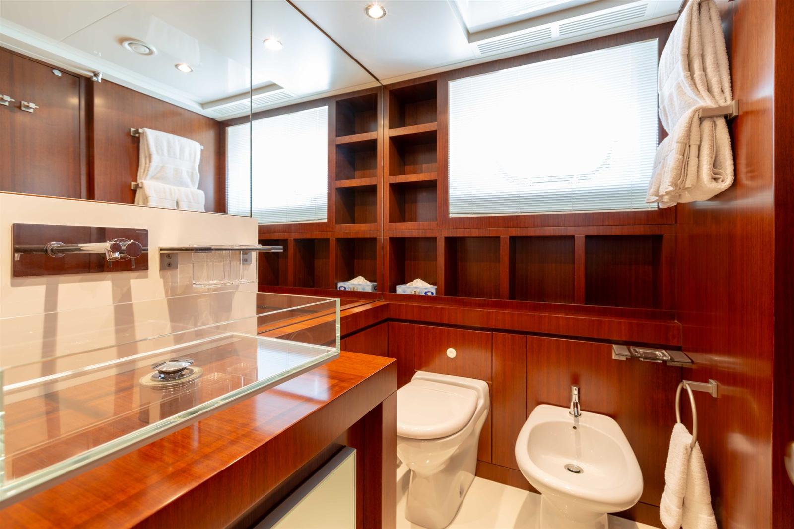 49e54_3b142_7bdfe747-9f9f-4723-92ab-ce631b6b9b09.2048.jpg