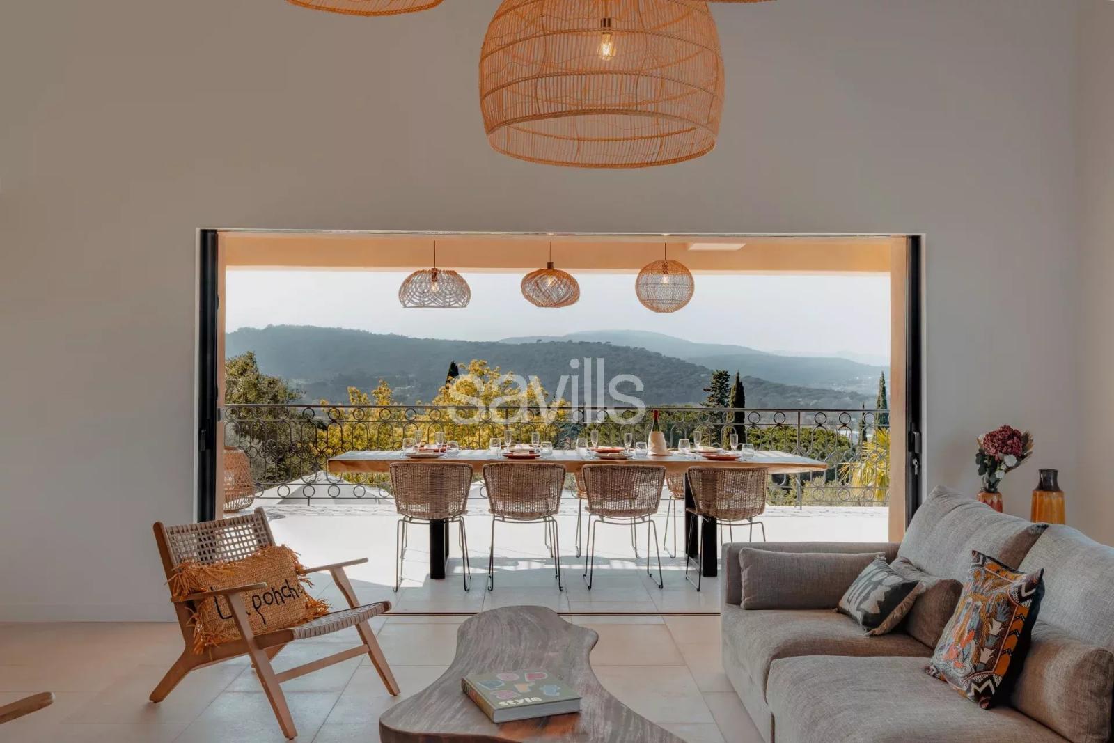 Villa Familiale avec cinq Suites, Piscine à débordement , vue Mer