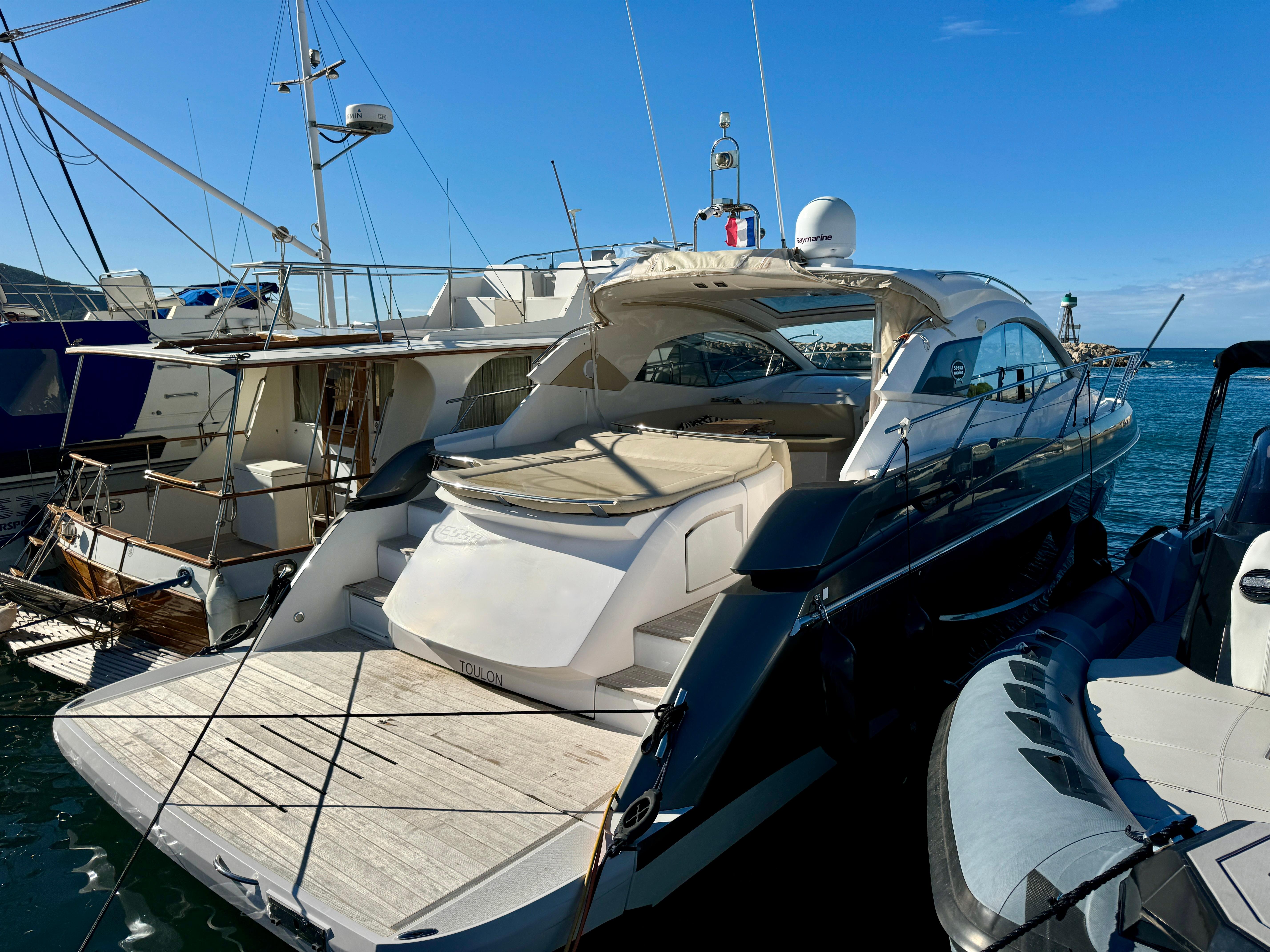 6a3c2_9eaa3_2019-sessa-marine-c44-cruiser-power-9638806-20241218075744231-1_xlarge.jpg