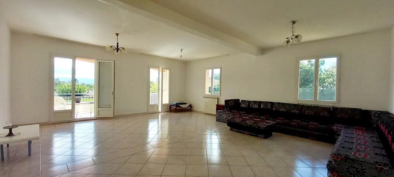 MAISON AVEC 2 APPARTEMENTS -  VIDAUBAN (83)