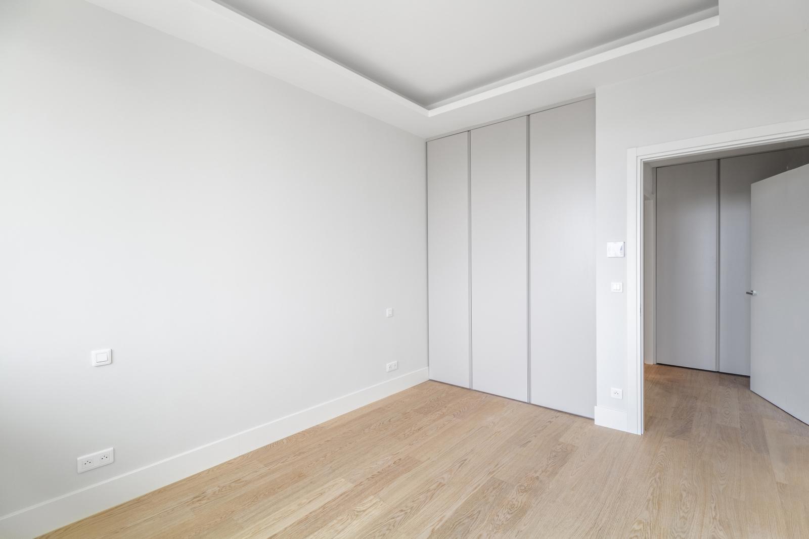 Spacieux 2-Pièces en première ligne du Port Hercule