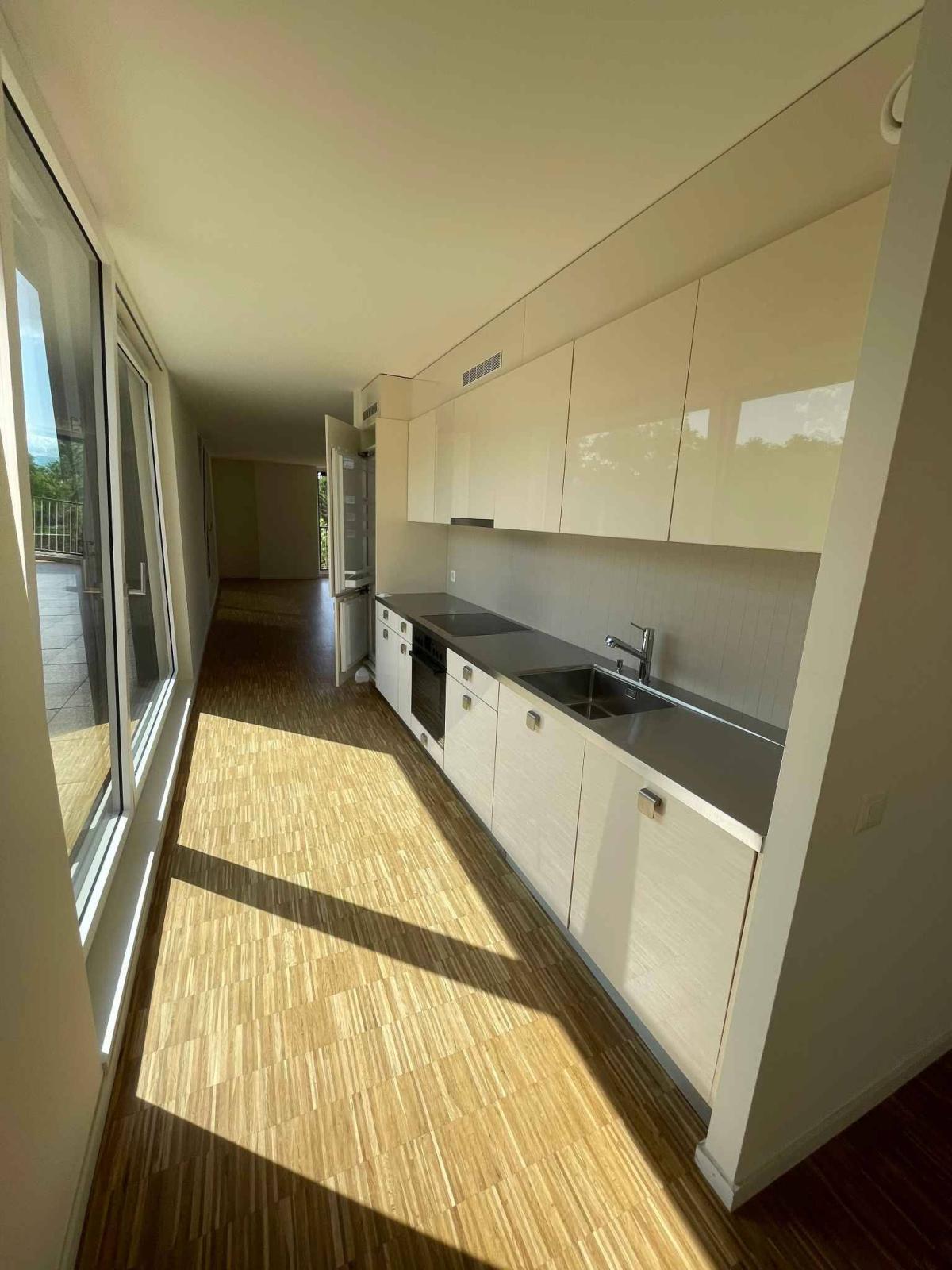 Bureaux 128m2 - Disponible de suite