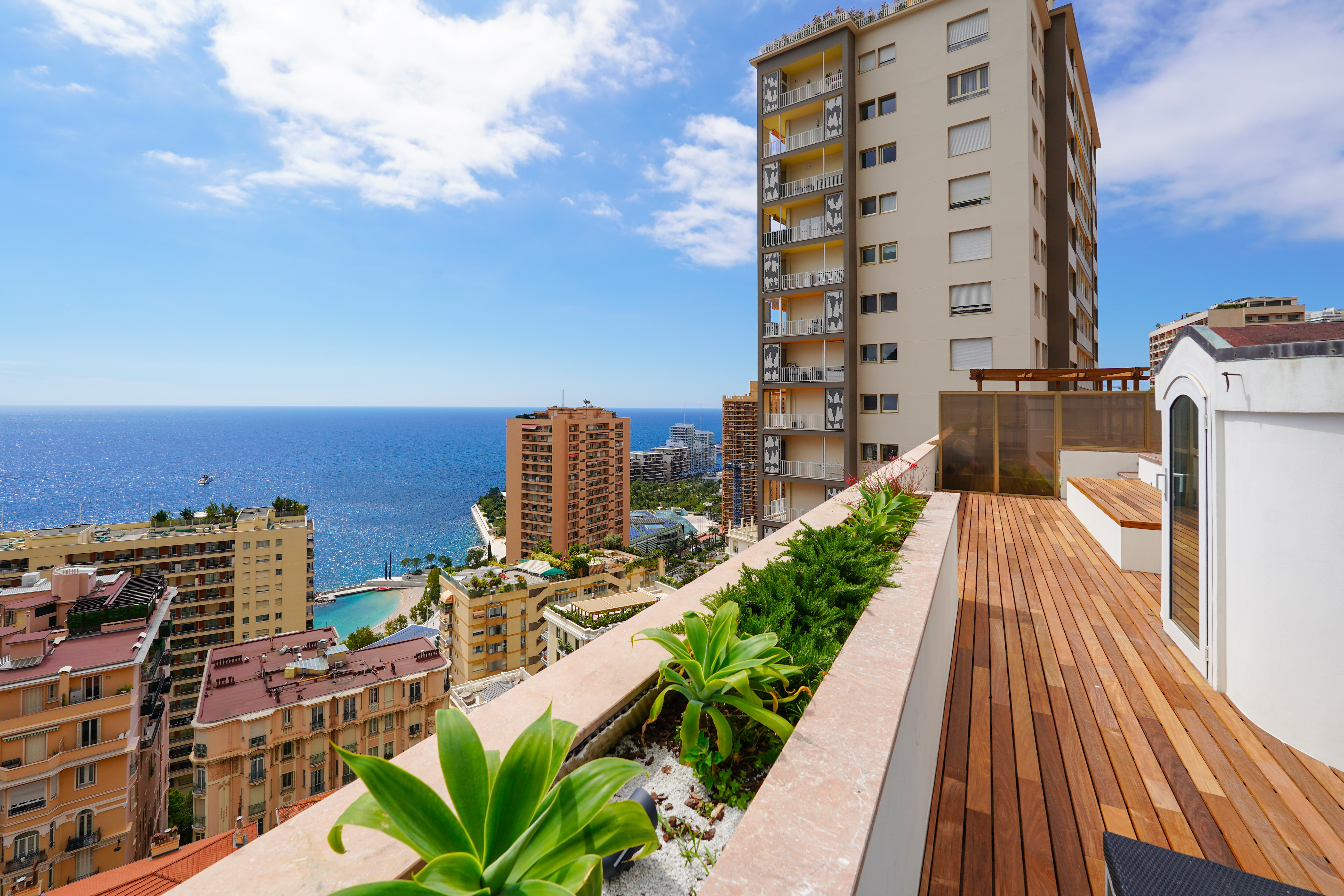 4QaHj_terrasse-vue-mer-2-villa-annonciade-barnes-valeri-agency-monaco-1779292126.jpg