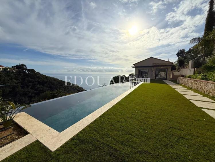 Superbe villa neuve avec piscine chauffée et vue mer exceptionnelle, proche de la Principauté de Monaco