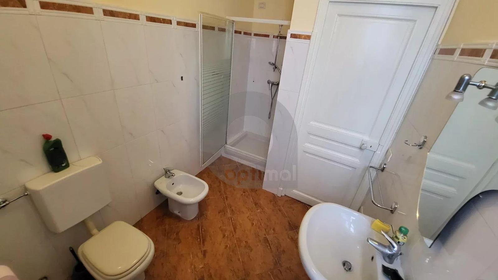 Menton - Appartement 4 Pièces avec deux balcons