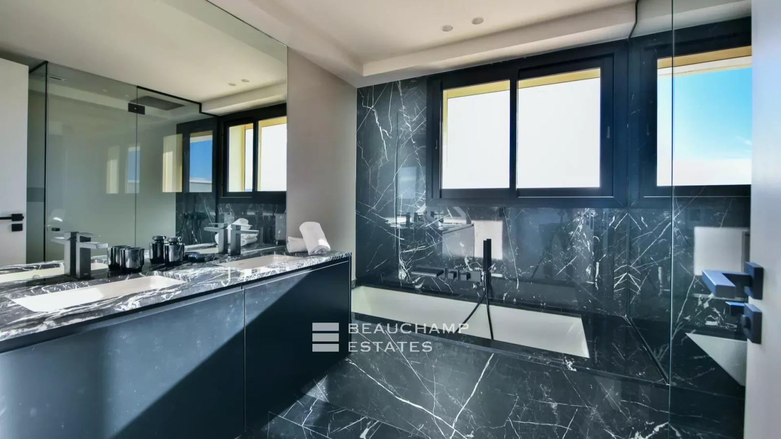 Penthouse 4 chambres en avec vue mer panoramique - Cannes Centre
