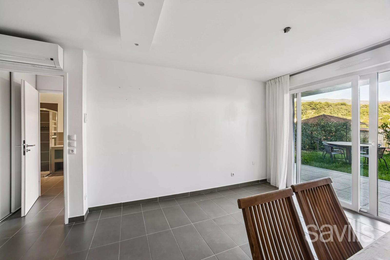 Appartement 2 pièces en rez-de-jardin