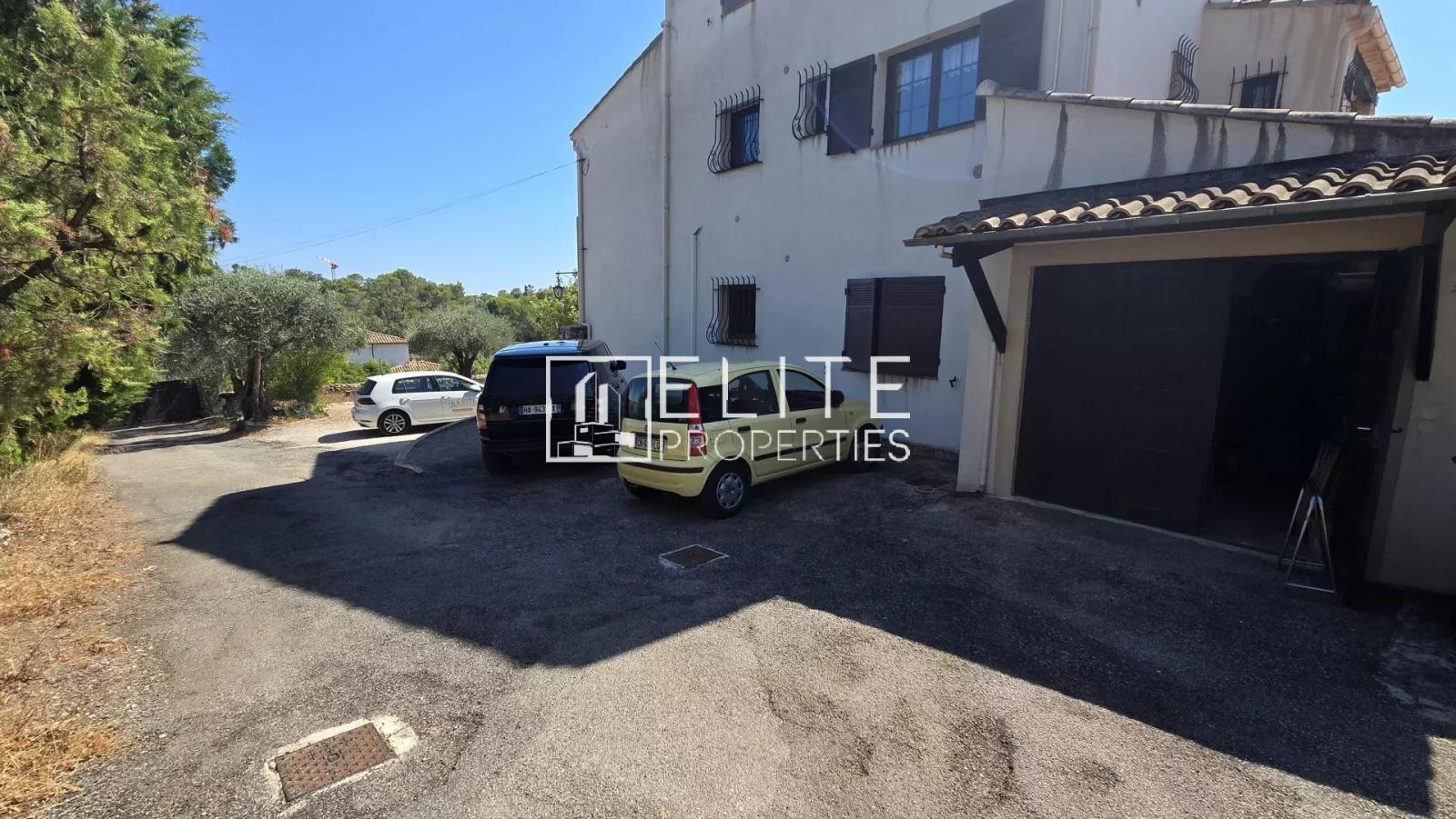 APPARTEMENT 3 PIÈCES EN BAS DE VILLA 104 m² + TERRAIN DE 1000 m² MOUANS-SARTOUX