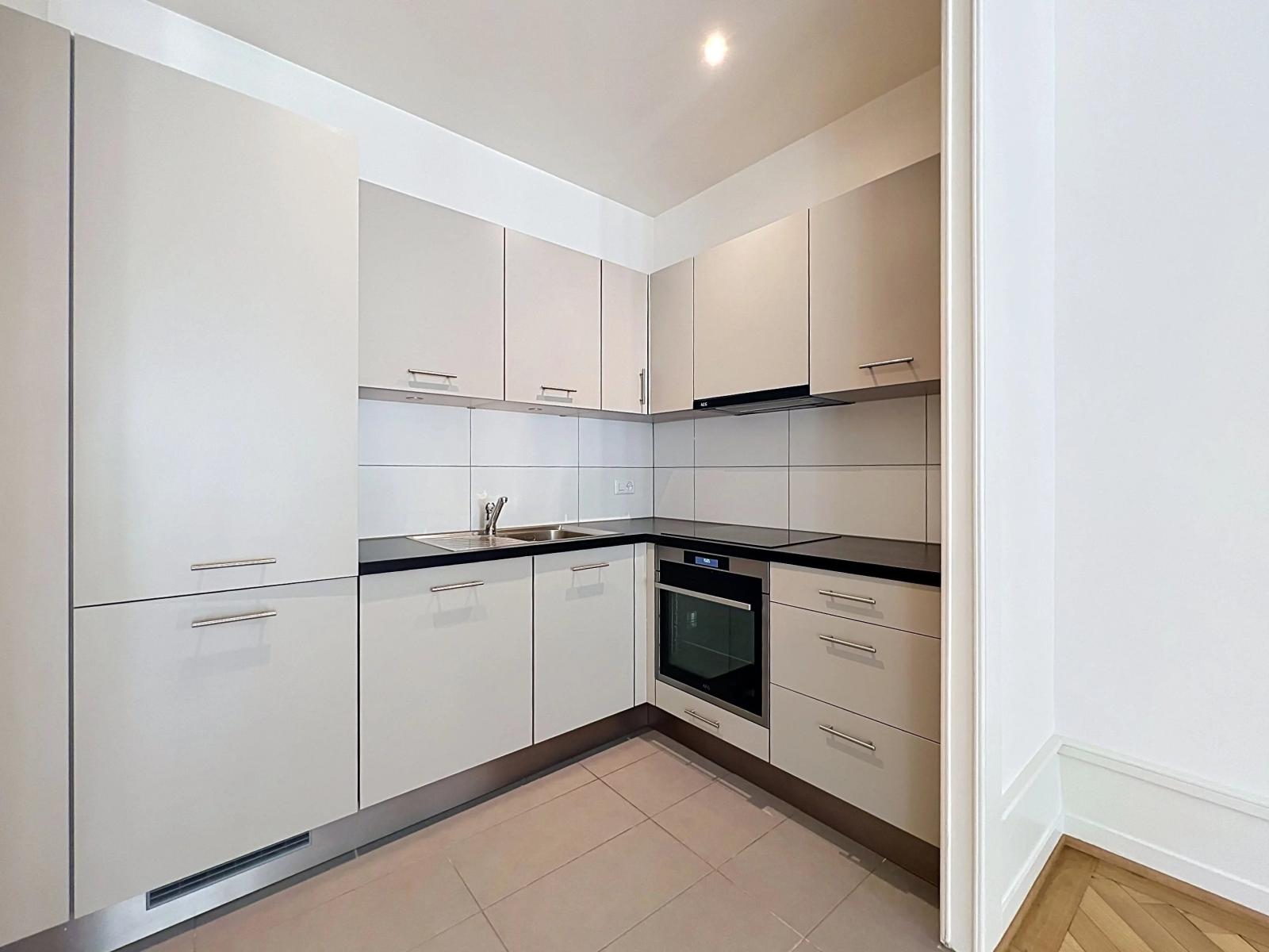 Charmant appartement traversant de 4.5 pièces au cœur des Eaux-Vives