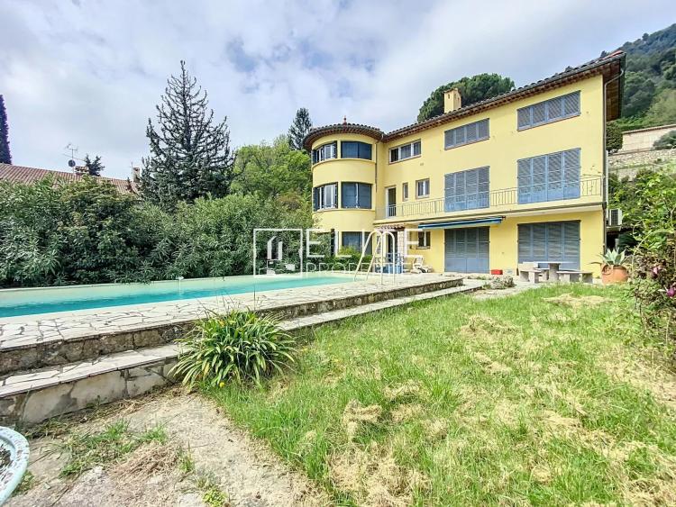 Appartement  3 PIECES 84,10m2 - GRASSE