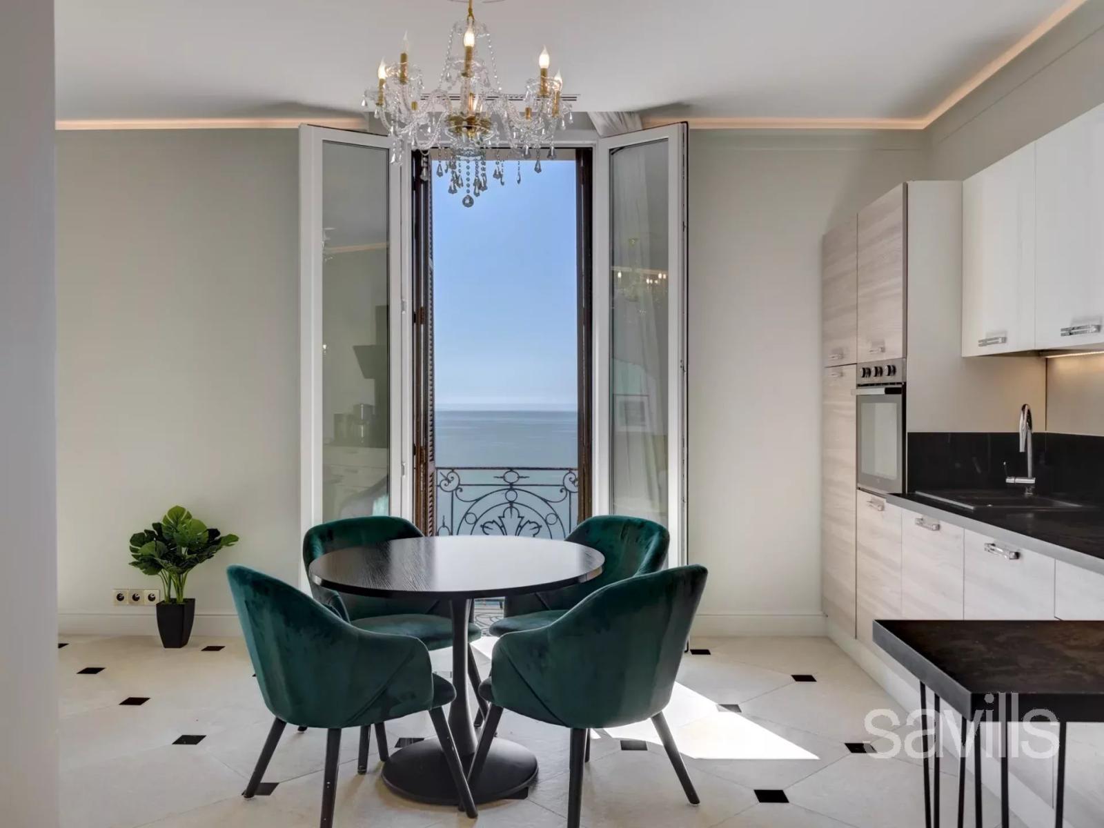 Dernier étage dans la villa - vue mer panoramique