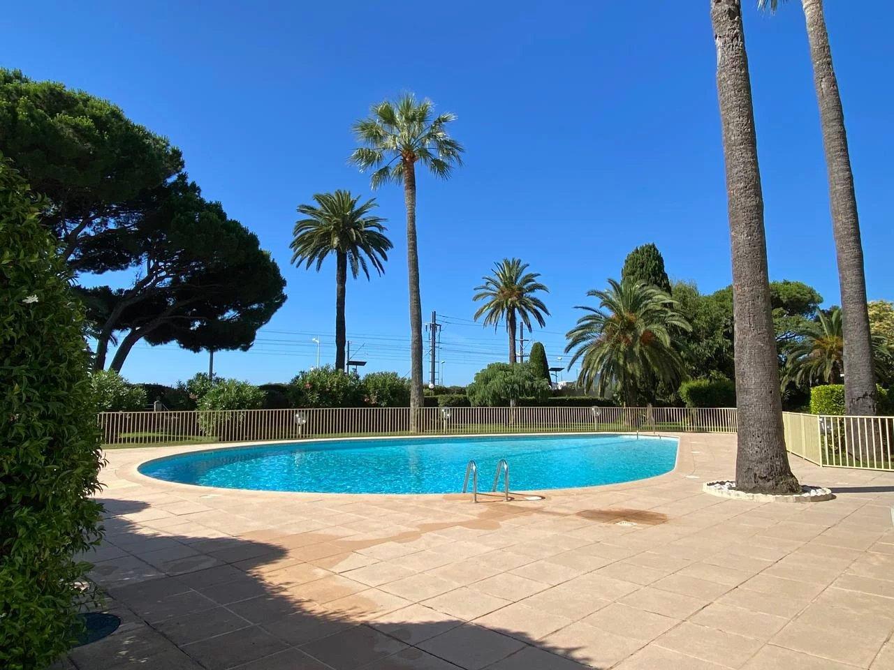 EXCLUSIVITE CANNES 3/4 PIÈCES TERRASSE VUE MER