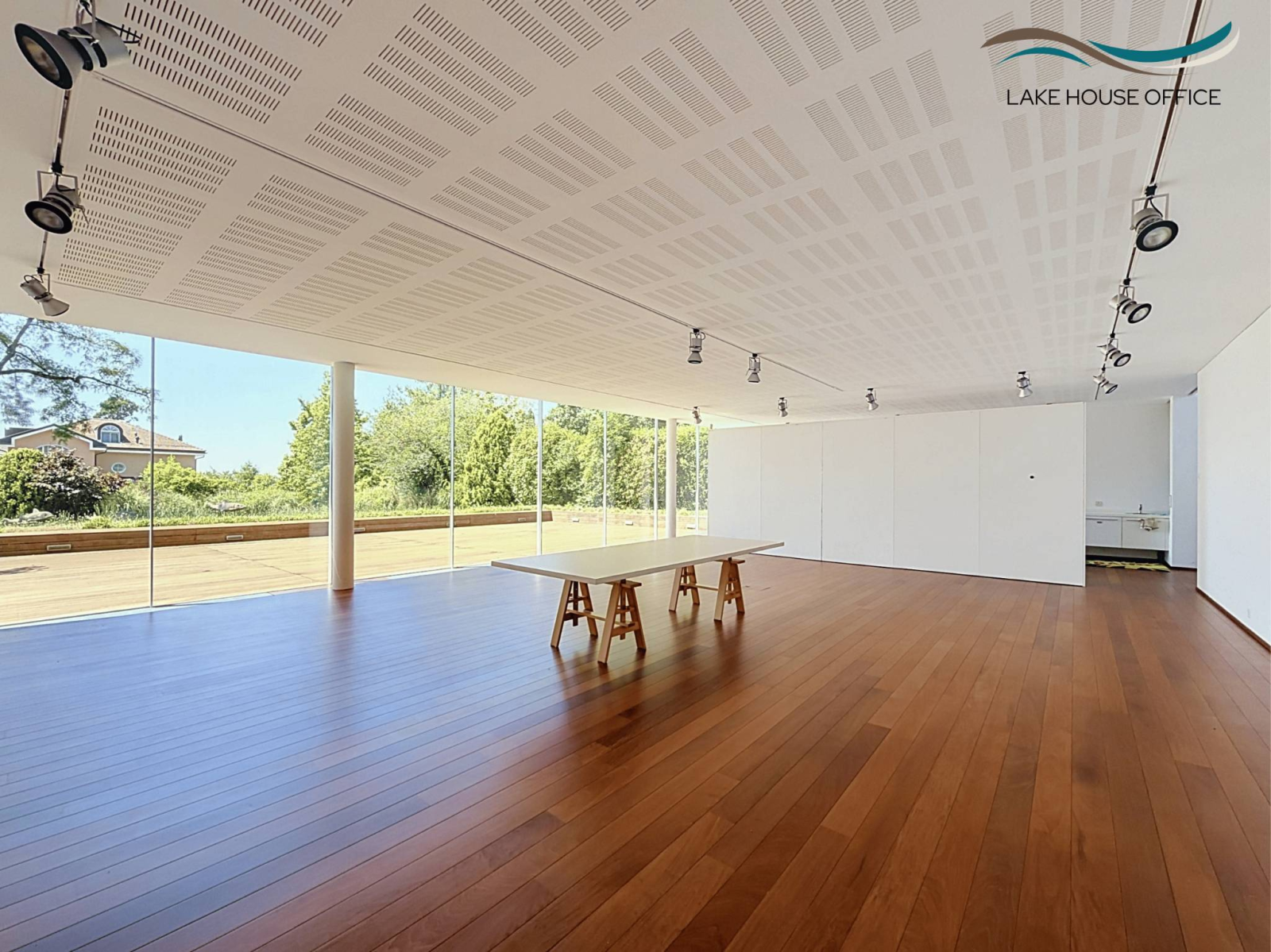 EXCLUSIF - LAKE House OFFICE : Immeuble de prestige 