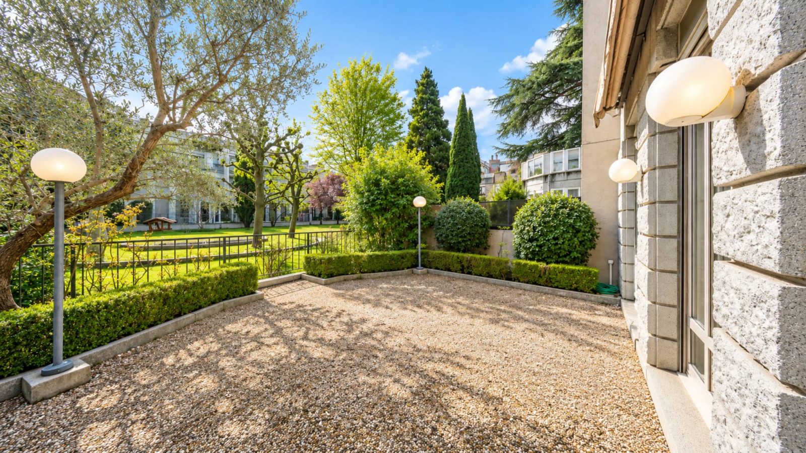 À vendre : Hôtel particulier familial - Rive gauche