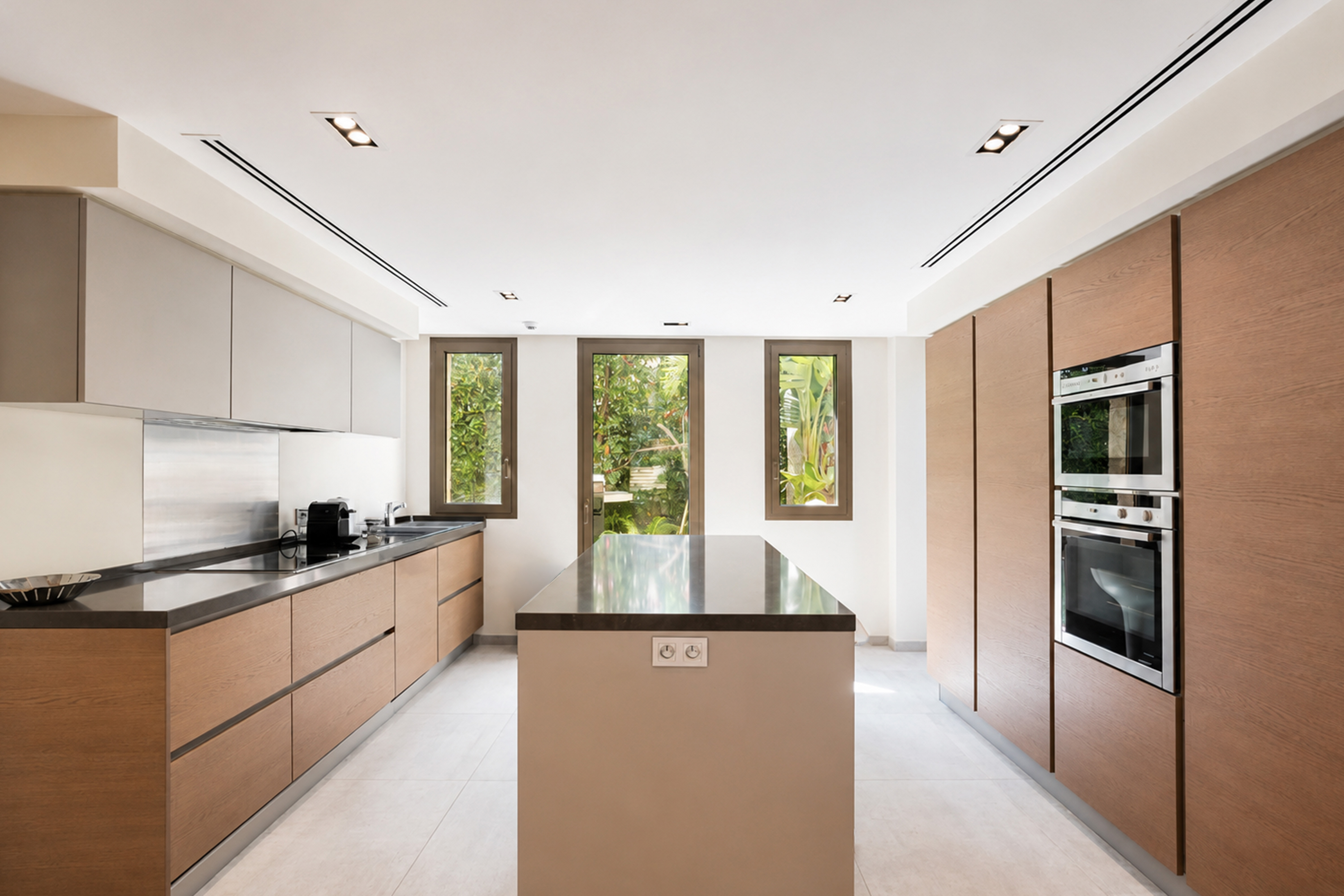 575c2_cuisine-saint-jean-cap-ferrat-valeri-agency-by-jm-barei--1787305919.jpg