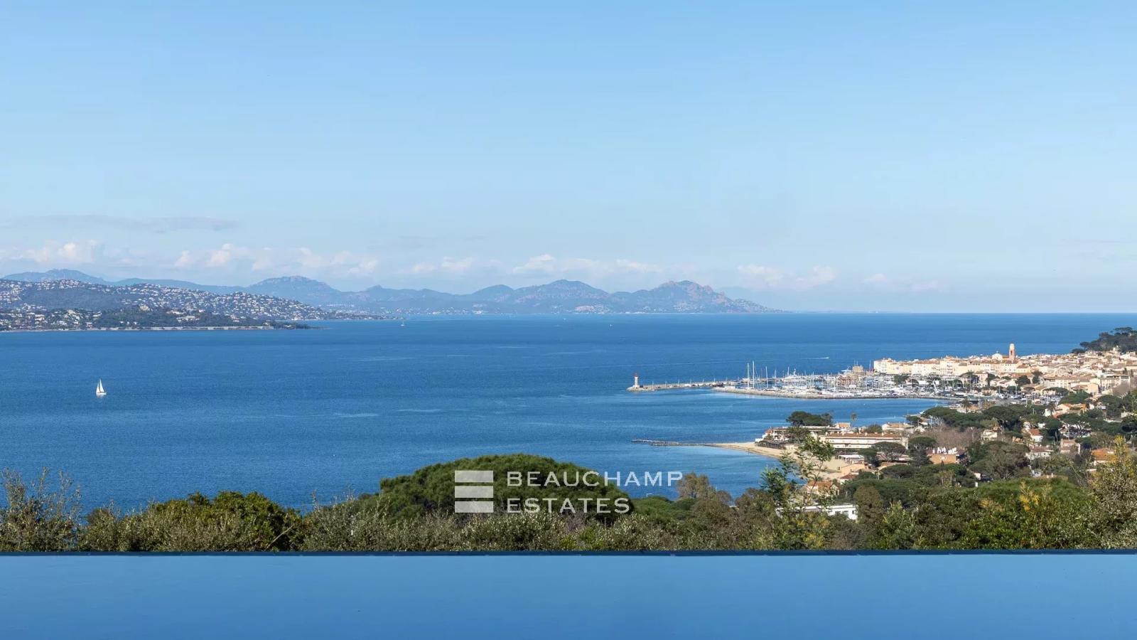 Vue mer majestueuse – Villa contemporaine d’exception, Saint-Tropez, 6 chambres, adresse prestigieuse