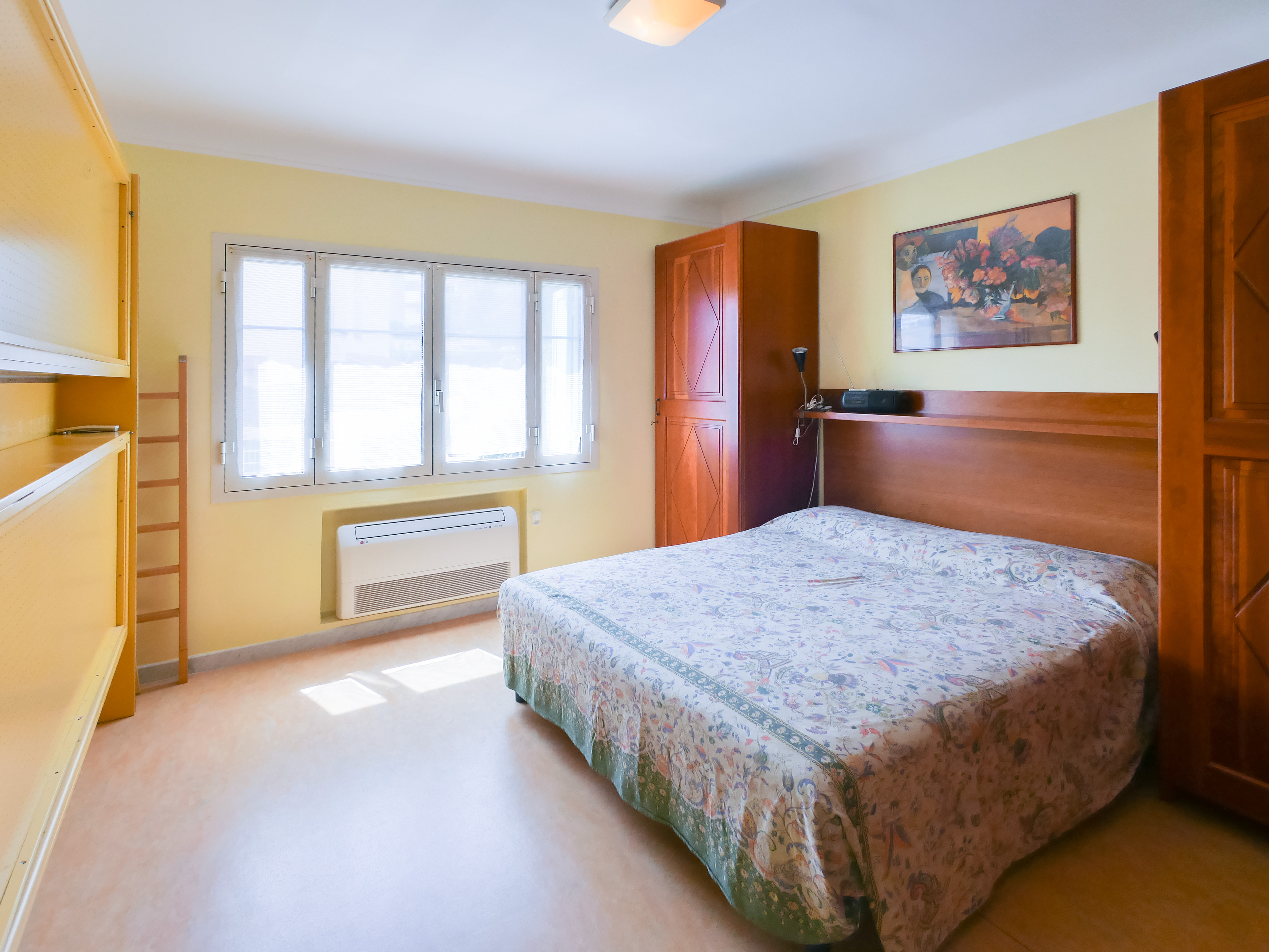 5a107_chambre-v2-roquebrune-cap-martin-valeri-agency-by-jm-barei-1779438778.jpg