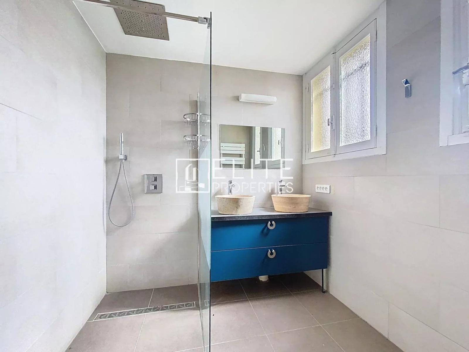 Appartement  3 PIECES 81m2 - GRASSE