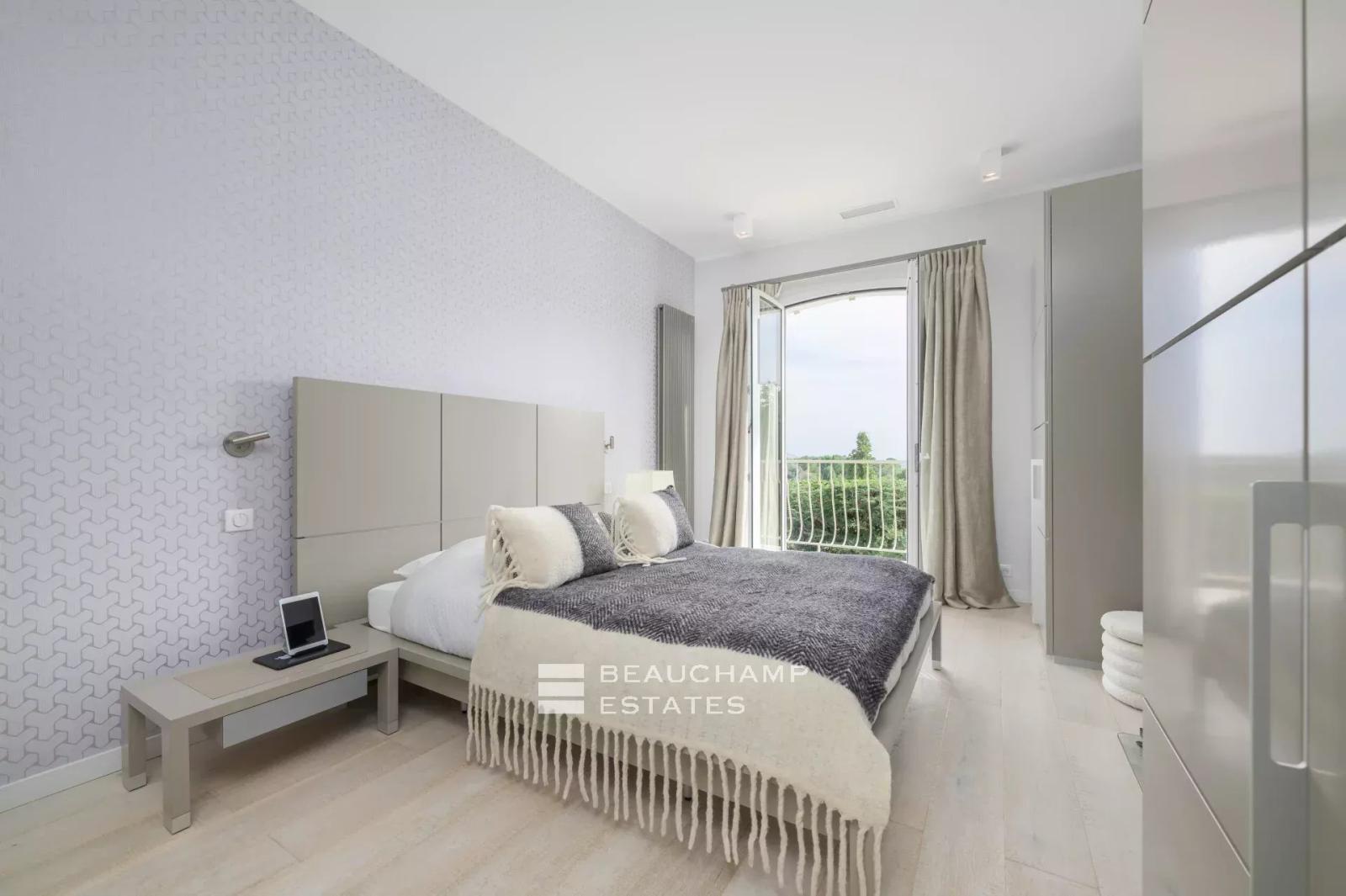 Villa 5 chambres néo-provençale avec vue mer - Mougins