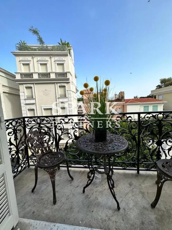 Beausoleil - Limitrophe Monaco Immeuble de grand Standing