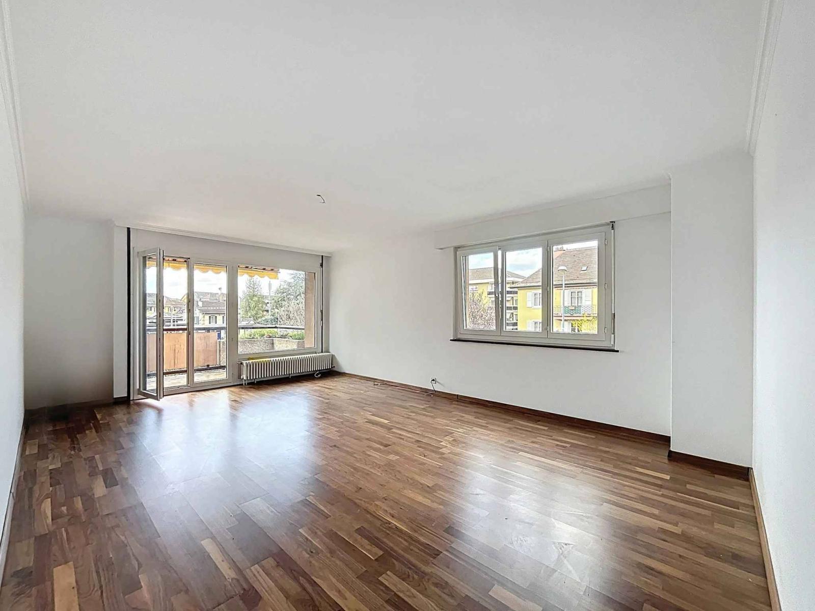 Appartement de 4,5 pièces avec balcon et vue dégagée
