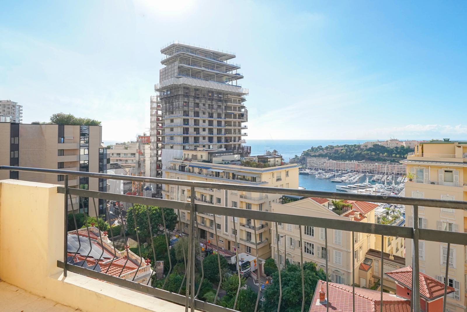 MONTE-CARLO - CENTRE - BOURGEOIS 3 PIÈCES - VUE MER