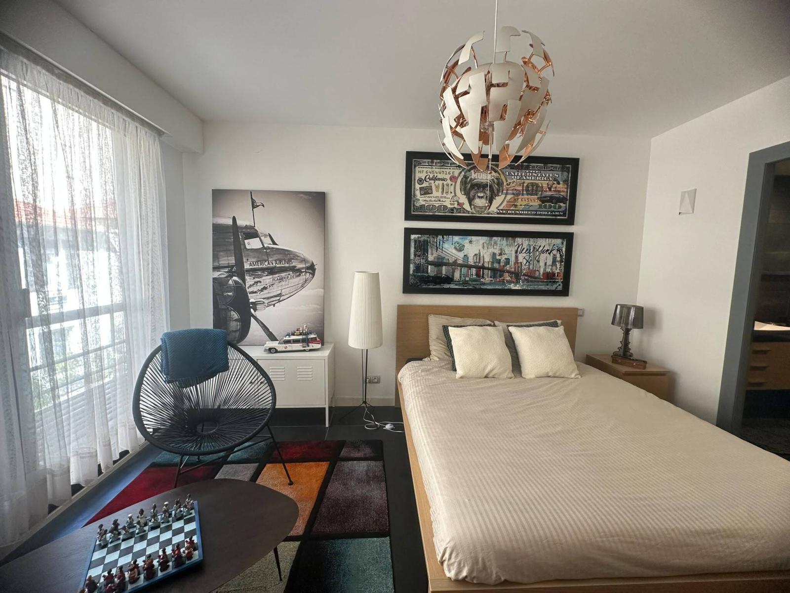 Antibes – Loft d’architecte de 210 m², trois terrasses et vue mer à 180°