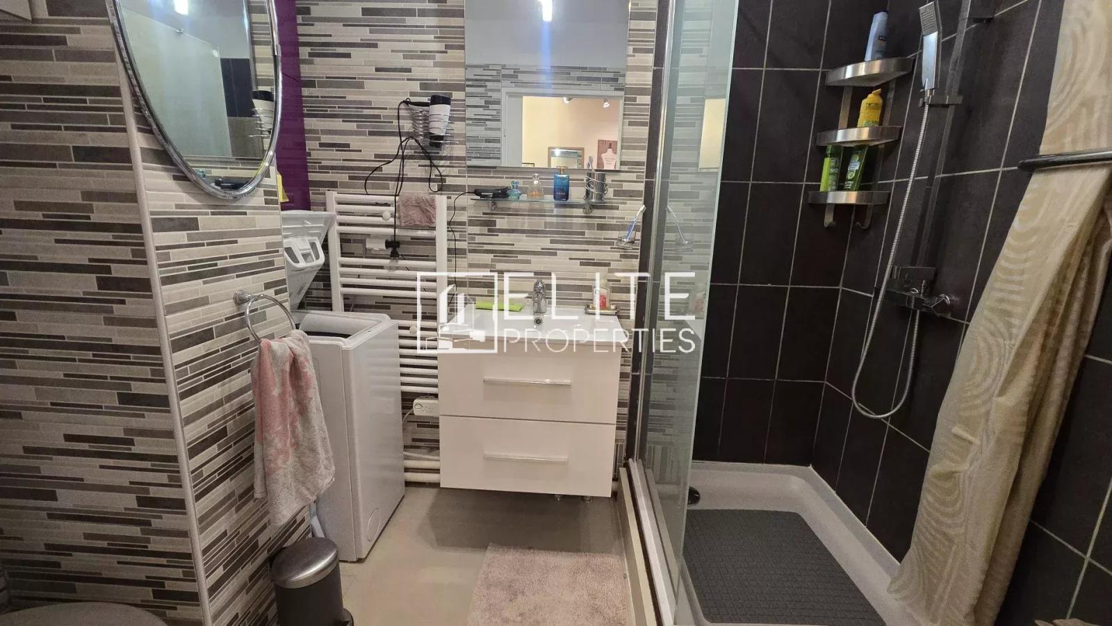 APPARTEMENT 2 PIÈCES DE 33m² + PISCINE, PARKING ET CAVE – MANDELIEU