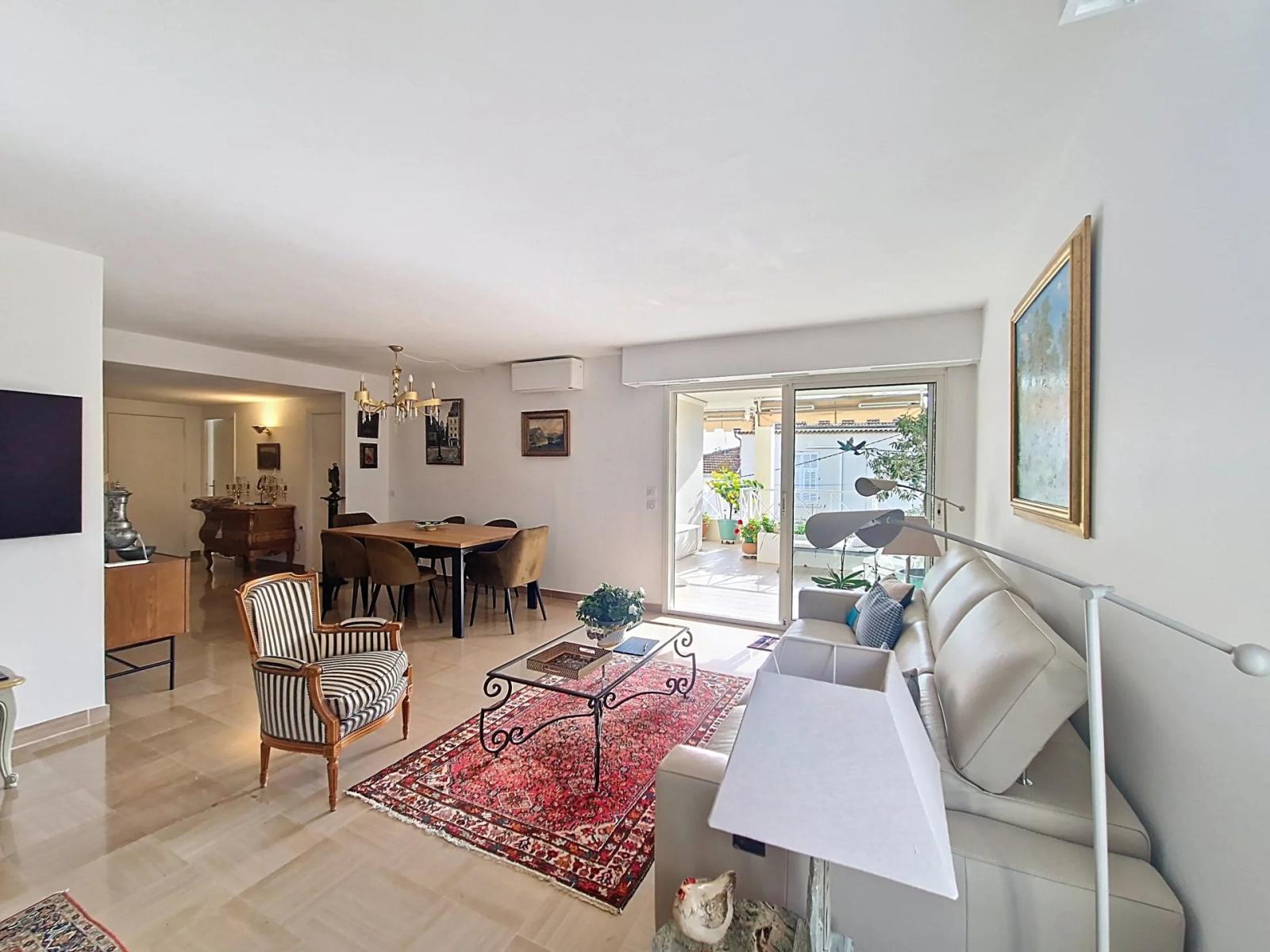 CANNES BASSE CALIFORNIE TERRASSE PISCINE