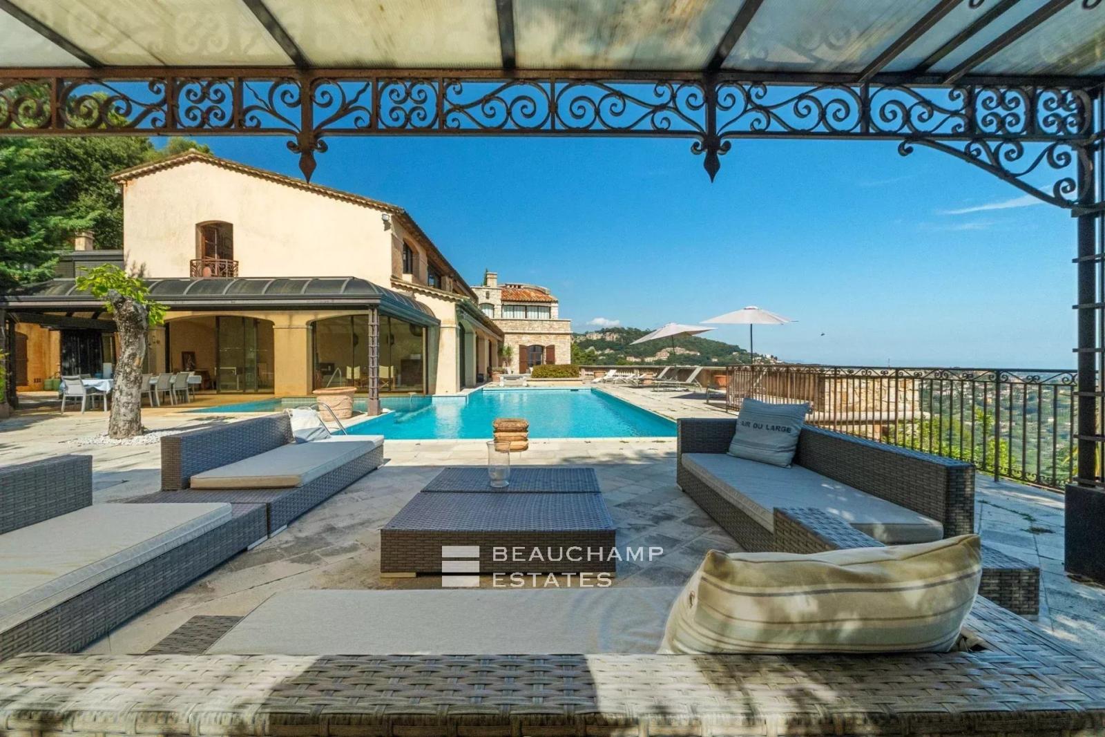 Domaine en pierre avec vue mer panoramique et héliport - Arrière-Pays Cannois